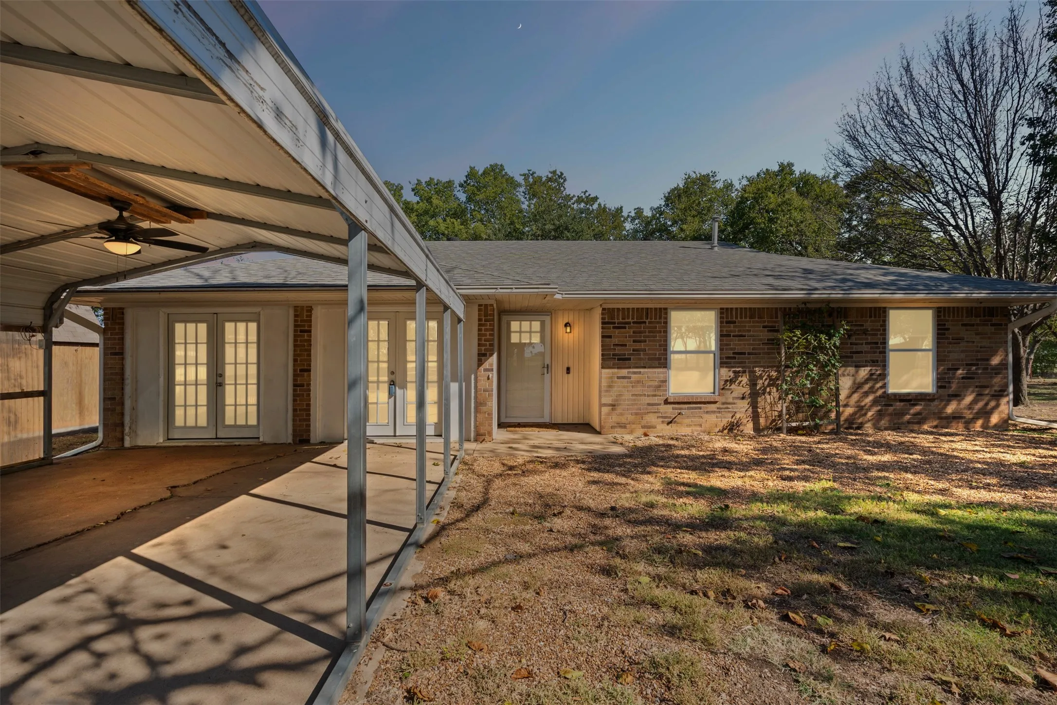 Single Family Residence For Sale in Denton County , 13800 Fm 1384, Justin, Texas 76247, 3 Bedroom, 2 Bathroom, Garage spaces, 1,550 Sqft, built in 1985, mls#21412693, Real Estate Agent in Justin, Homes For Sale in Denton county, Homes For Sale in Justin, Realtor in Justin Texas, Real Estate Brokerage Independent Realty Texas, Luminita Cordes Realtor
