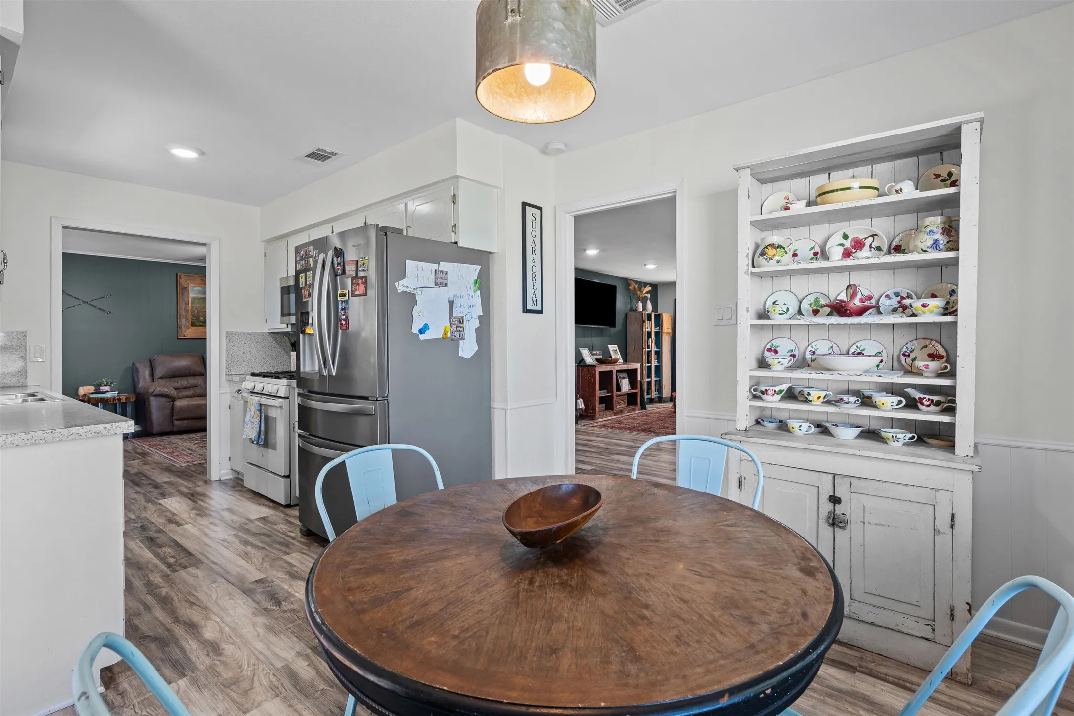 Single Family Residence For Sale in Denton County , 13800 Fm 1384, Justin, Texas 76247, 3 Bedroom, 2 Bathroom, Garage spaces, 1,550 Sqft, built in 1985, mls#21412693, Real Estate Agent in Justin, Homes For Sale in Denton county, Homes For Sale in Justin, Realtor in Justin Texas, Real Estate Brokerage Independent Realty Texas, Luminita Cordes Realtor