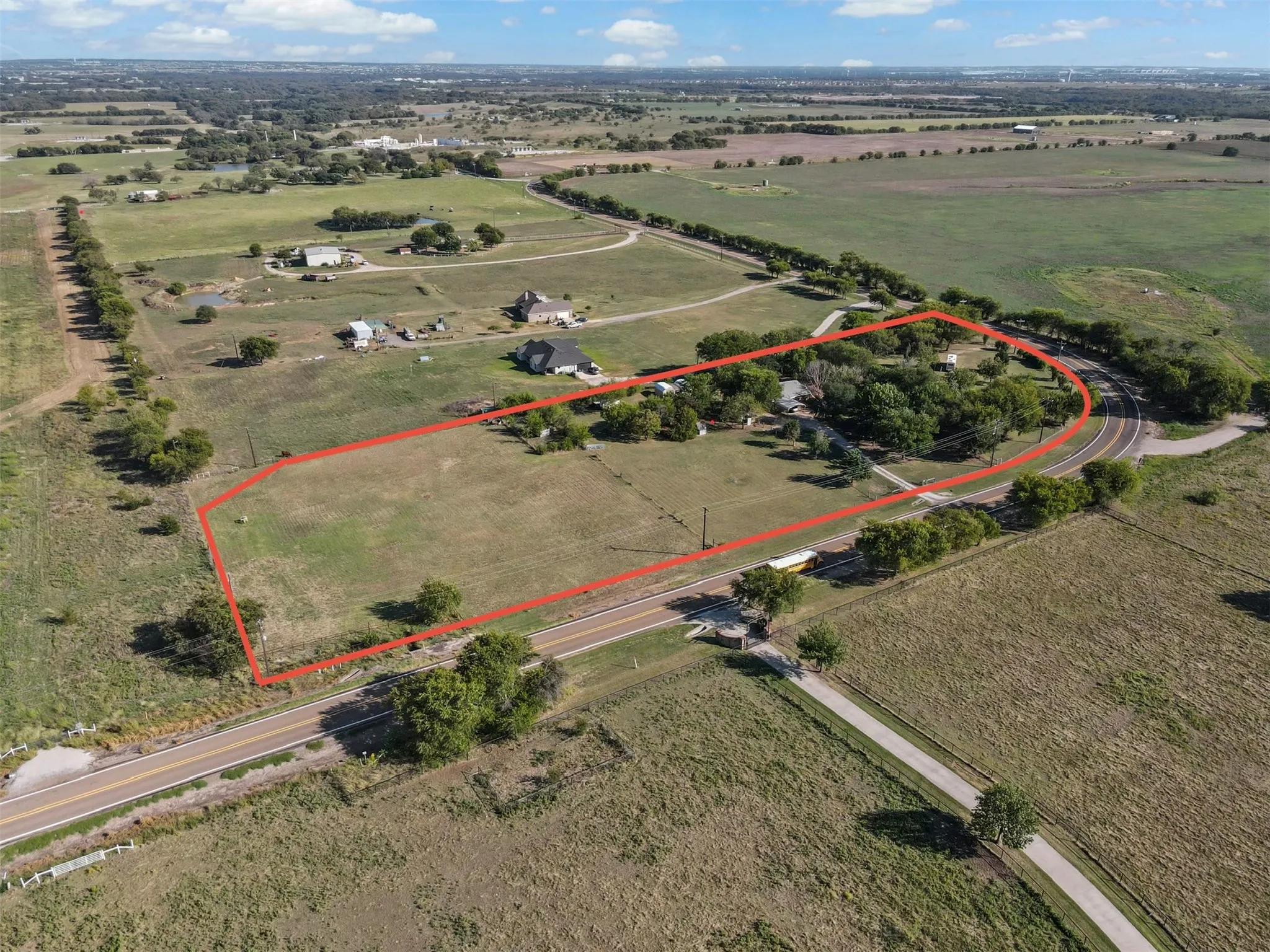 Single Family Residence For Sale in Denton County , 13800 Fm 1384, Justin, Texas 76247, 3 Bedroom, 2 Bathroom, Garage spaces, 1,550 Sqft, built in 1985, mls#21412693, Real Estate Agent in Justin, Homes For Sale in Denton county, Homes For Sale in Justin, Realtor in Justin Texas, Real Estate Brokerage Independent Realty Texas, Luminita Cordes Realtor