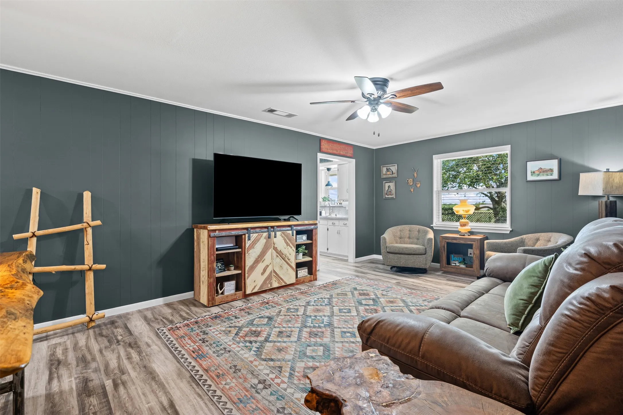 Single Family Residence For Sale in Denton County , 13800 Fm 1384, Justin, Texas 76247, 3 Bedroom, 2 Bathroom, Garage spaces, 1,550 Sqft, built in 1985, mls#21412693, Real Estate Agent in Justin, Homes For Sale in Denton county, Homes For Sale in Justin, Realtor in Justin Texas, Real Estate Brokerage Independent Realty Texas, Luminita Cordes Realtor