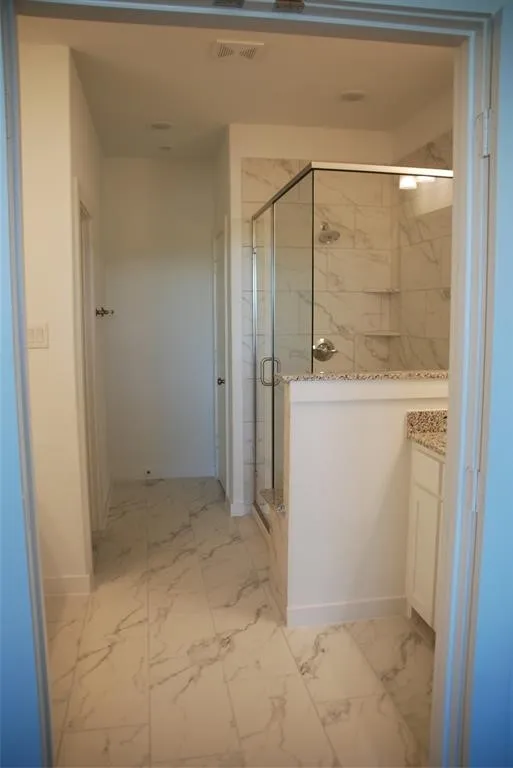 Townhouse For Rent in Dallas County , 507 Cobblestone Lane, Irving, Texas 75039, 2 Bedroom, 3 Bathroom, 2 Garage spaces, 1,825 Sqft, built in 2020, mls#21412727, Real Estate Agent in Irving, Homes For Rent in Dallas county, Homes For Rent in Irving, Realtor in Irving Texas, Real Estate Brokerage Independent Realty Texas, Luminita Cordes Realtor