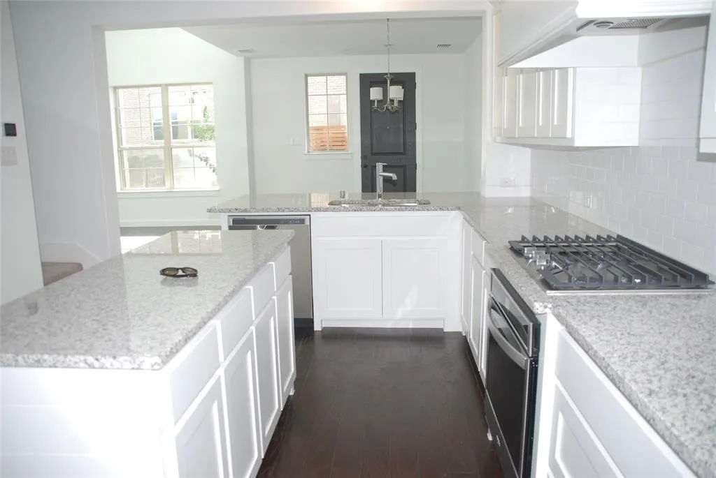 Townhouse For Rent in Dallas County , 507 Cobblestone Lane, Irving, Texas 75039, 2 Bedroom, 3 Bathroom, 2 Garage spaces, 1,825 Sqft, built in 2020, mls#21412727, Real Estate Agent in Irving, Homes For Rent in Dallas county, Homes For Rent in Irving, Realtor in Irving Texas, Real Estate Brokerage Independent Realty Texas, Luminita Cordes Realtor