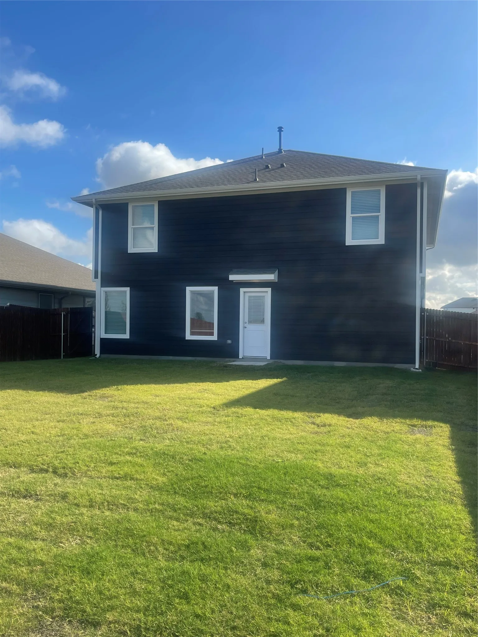 Single Family Residence For Rent in Denton County , 16633 Hudson Prairie Way, Justin, Texas 76247, 5 Bedroom, 3 Bathroom, 2 Garage spaces, 2,118 Sqft, built in 2026, mls#21412325, Real Estate Agent in Justin, Homes For Rent in Denton county, Homes For Rent in Justin, Realtor in Justin Texas, Real Estate Brokerage Independent Realty Texas, Luminita Cordes Realtor