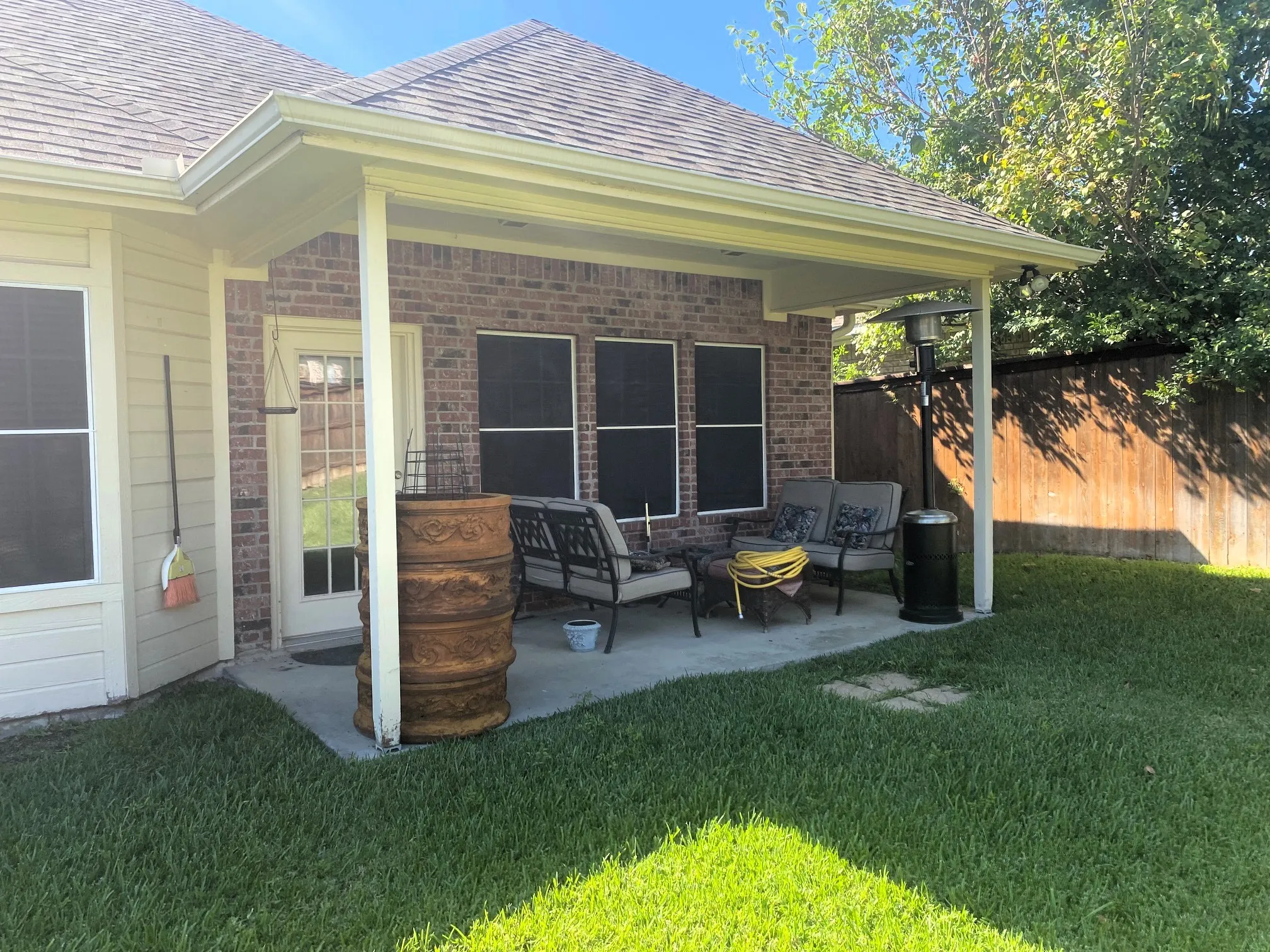 Single Family Residence For Rent in Grayson County , 4813 Indio Lane, Sherman, Texas 75092, 3 Bedroom, 2 Bathroom, 2 Garage spaces, 1,588 Sqft, built in 2005, mls#21359390, Real Estate Agent in Sherman, Homes For Rent in Grayson county, Homes For Rent in Sherman, Realtor in Sherman Texas, Real Estate Brokerage Independent Realty Texas, Luminita Cordes Realtor