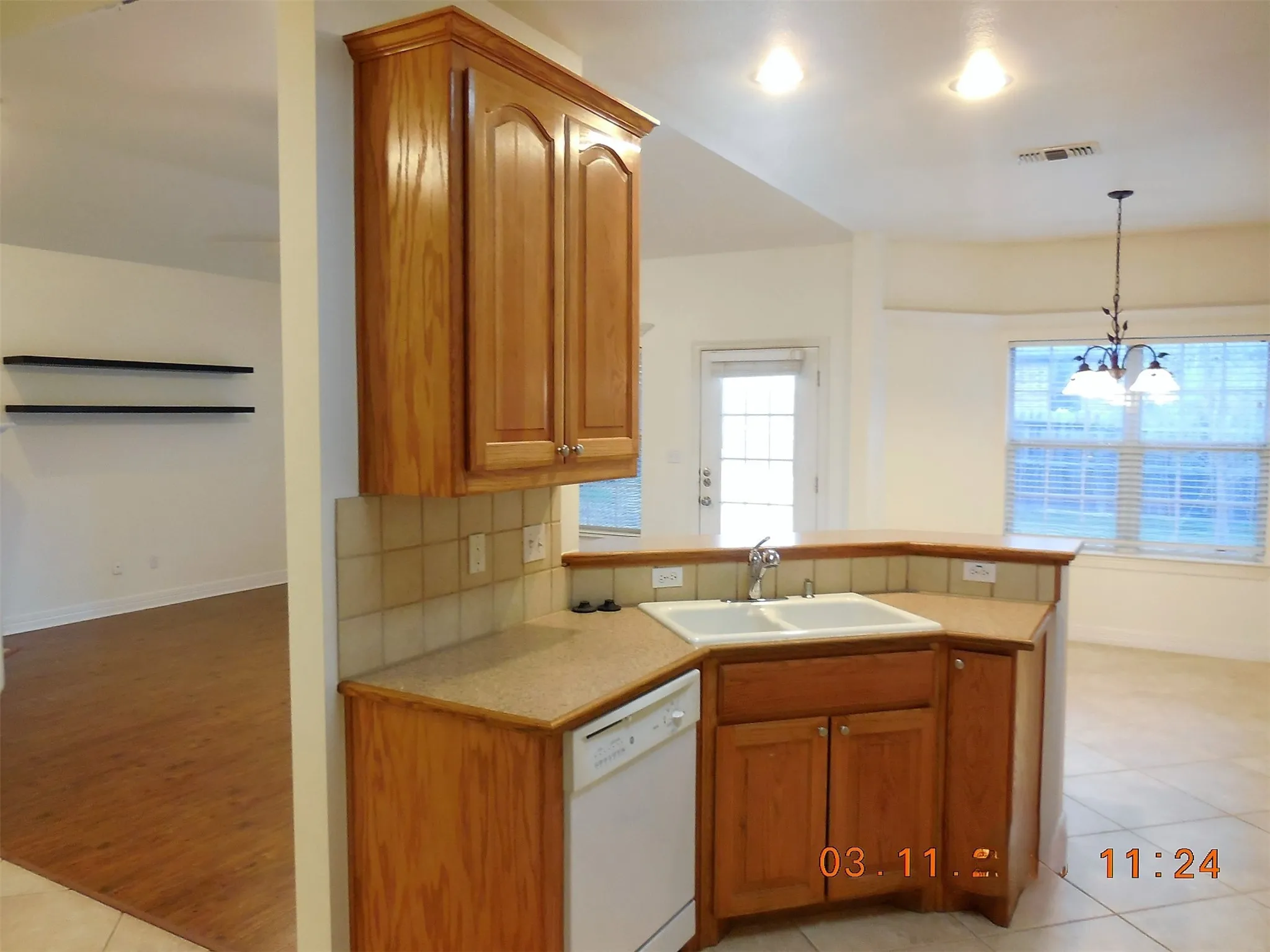 Single Family Residence For Rent in Grayson County , 4813 Indio Lane, Sherman, Texas 75092, 3 Bedroom, 2 Bathroom, 2 Garage spaces, 1,588 Sqft, built in 2005, mls#21359390, Real Estate Agent in Sherman, Homes For Rent in Grayson county, Homes For Rent in Sherman, Realtor in Sherman Texas, Real Estate Brokerage Independent Realty Texas, Luminita Cordes Realtor