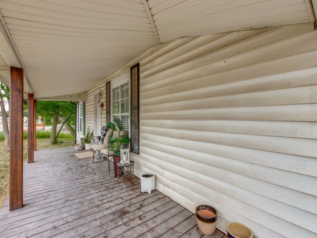 Covered Front Porch