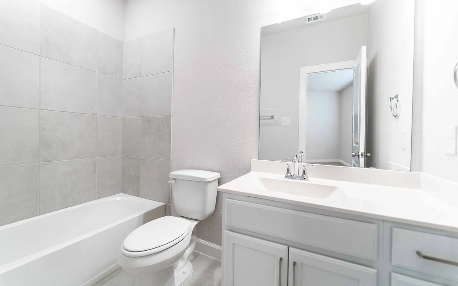 Single Family Residence For Sale in Rockwall County , 1902 Sicilia Lane, Mclendon Chisholm, Texas 75032, 4 Bedroom, 5 Bathroom, 2 Garage spaces, 3,748 Sqft, built in 2023, mls#21412844, Real Estate Agent in Mclendon Chisholm, Homes For Sale in Rockwall county, Homes For Sale in Mclendon Chisholm, Realtor in Mclendon Chisholm Texas, Real Estate Brokerage Independent Realty Texas, Luminita Cordes Realtor
