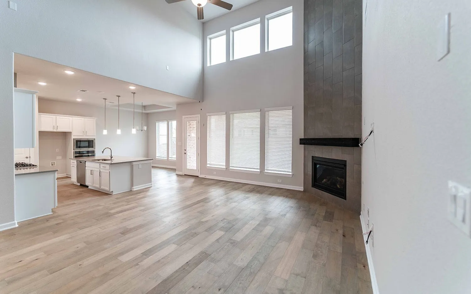 Single Family Residence For Sale in Rockwall County , 1902 Sicilia Lane, Mclendon Chisholm, Texas 75032, 4 Bedroom, 5 Bathroom, 2 Garage spaces, 3,748 Sqft, built in 2023, mls#21412844, Real Estate Agent in Mclendon Chisholm, Homes For Sale in Rockwall county, Homes For Sale in Mclendon Chisholm, Realtor in Mclendon Chisholm Texas, Real Estate Brokerage Independent Realty Texas, Luminita Cordes Realtor