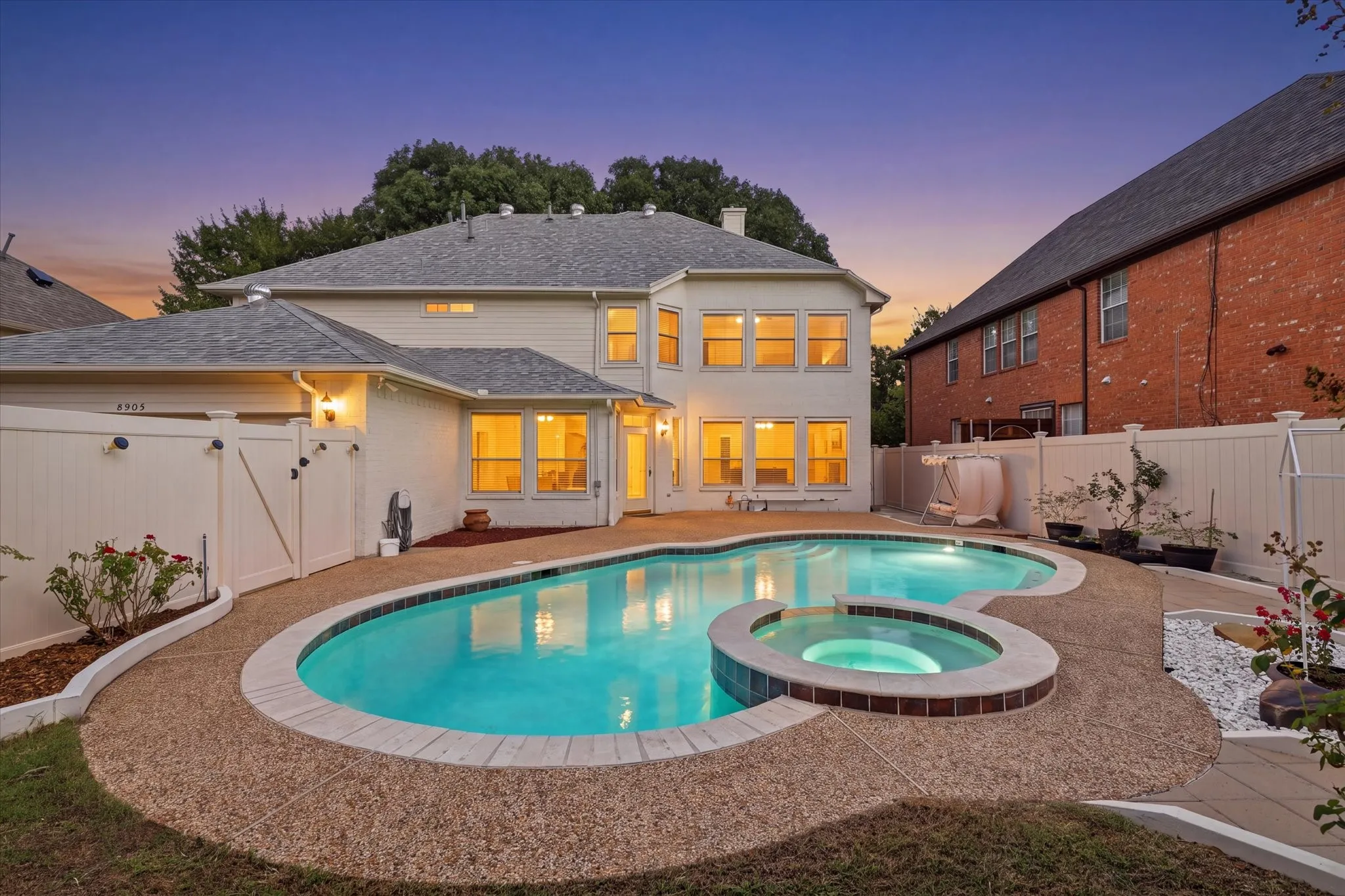 Single Family Residence For Sale in Collin County , 8905 High Meadows Drive, Plano, Texas 75025, 4 Bedroom, 3 Bathroom, 2 Garage spaces, 3,097 Sqft, built in 1993, mls#21409620, Real Estate Agent in Plano, Homes For Sale in Collin county, Homes For Sale in Plano, Realtor in Plano Texas, Real Estate Brokerage Independent Realty Texas, Luminita Cordes Realtor
