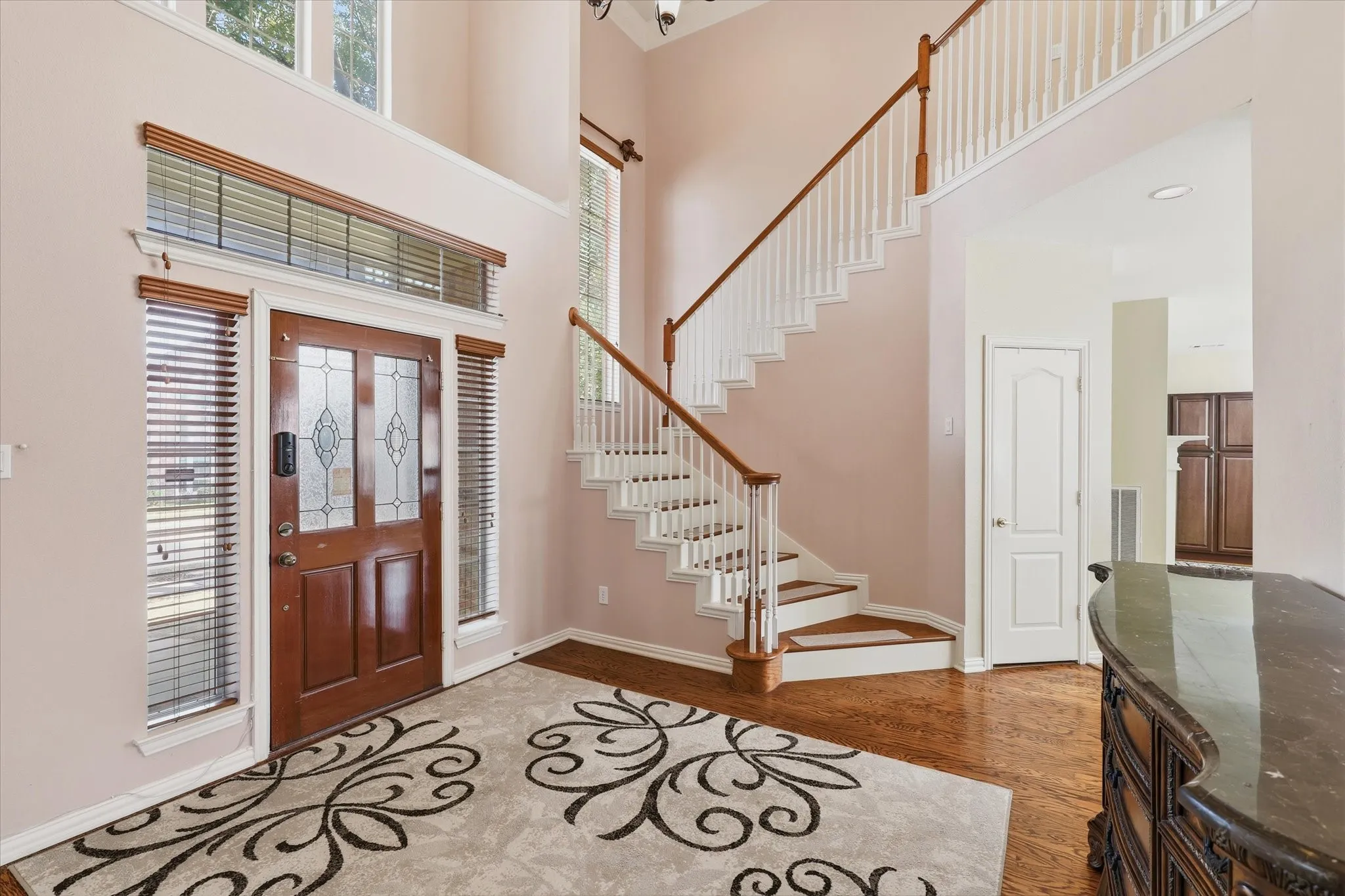 Single Family Residence For Sale in Collin County , 8905 High Meadows Drive, Plano, Texas 75025, 4 Bedroom, 3 Bathroom, 2 Garage spaces, 3,097 Sqft, built in 1993, mls#21409620, Real Estate Agent in Plano, Homes For Sale in Collin county, Homes For Sale in Plano, Realtor in Plano Texas, Real Estate Brokerage Independent Realty Texas, Luminita Cordes Realtor