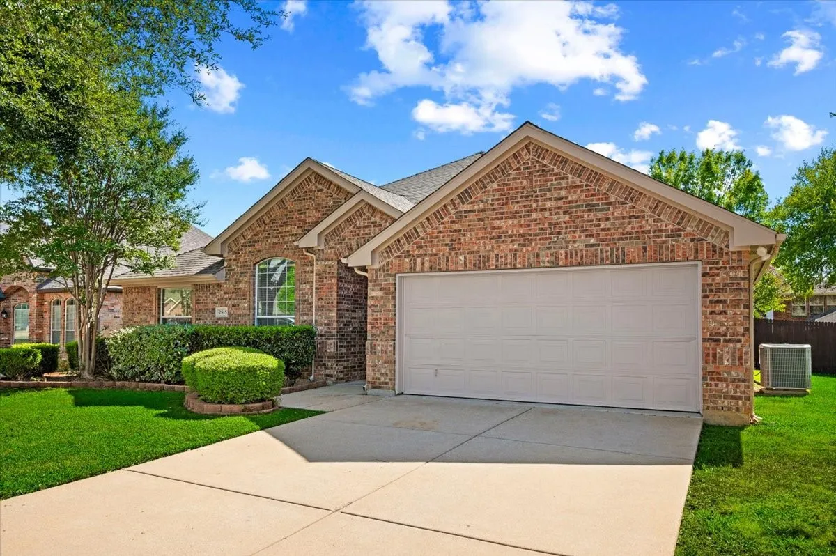Single Family Residence For Rent in Tarrant County , 2515 Goodnight Trail, Mansfield, Texas 76063, 4 Bedroom, 2 Bathroom, 2 Garage spaces, 2,341 Sqft, built in 2006, mls#21411188, Real Estate Agent in Mansfield, Homes For Rent in Tarrant county, Homes For Rent in Mansfield, Realtor in Mansfield Texas, Real Estate Brokerage Independent Realty Texas, Luminita Cordes Realtor