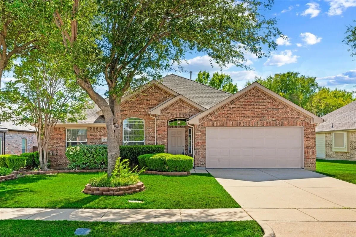 Single Family Residence For Rent