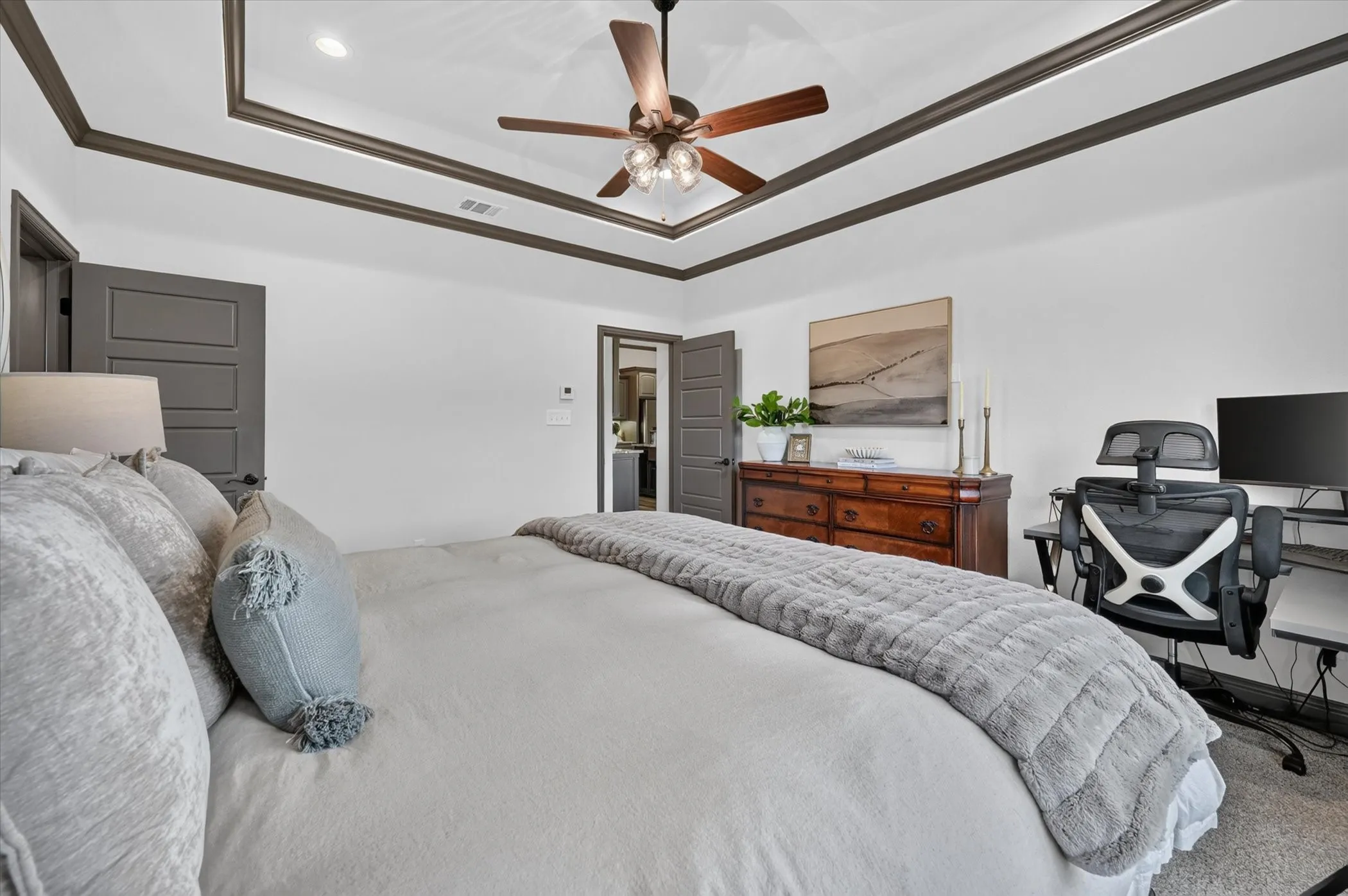 Single Family Residence For Sale in Parker County , 2025 Forest Bluff Trail, Azle, Texas 76020, 4 Bedroom, 2 Bathroom, 3 Garage spaces, 2,088 Sqft, built in 2021, mls#21412794, Real Estate Agent in Azle, Homes For Sale in Parker county, Homes For Sale in Azle, Realtor in Azle Texas, Real Estate Brokerage Independent Realty Texas, Luminita Cordes Realtor