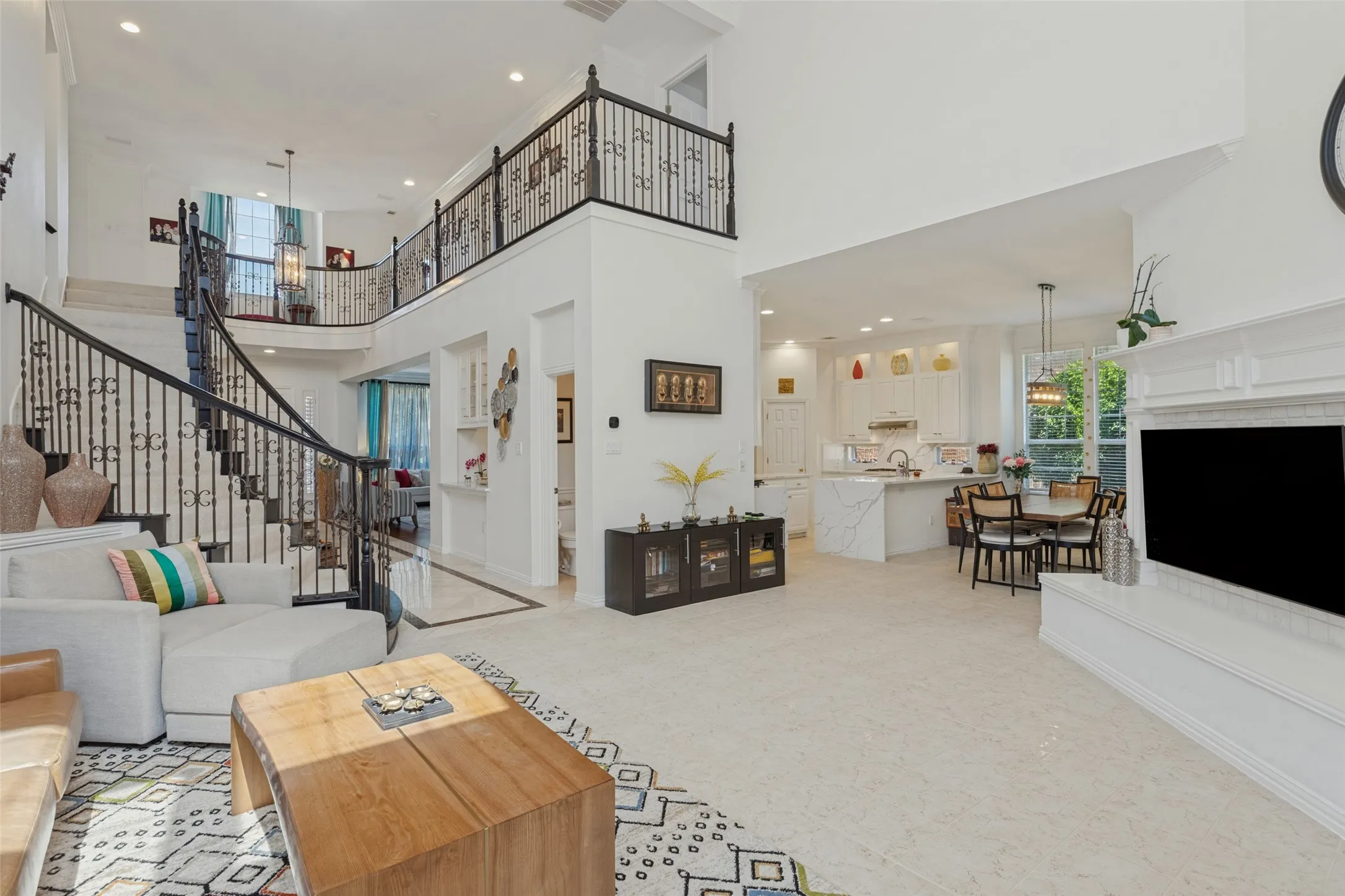 Single Family Residence For Rent in Collin County , 3816 Morning Dove Drive, Plano, Texas 75025, 4 Bedroom, 4 Bathroom, 3 Garage spaces, 3,851 Sqft, built in 1999, mls#21412716, Real Estate Agent in Plano, Homes For Rent in Collin county, Homes For Rent in Plano, Realtor in Plano Texas, Real Estate Brokerage Independent Realty Texas, Luminita Cordes Realtor