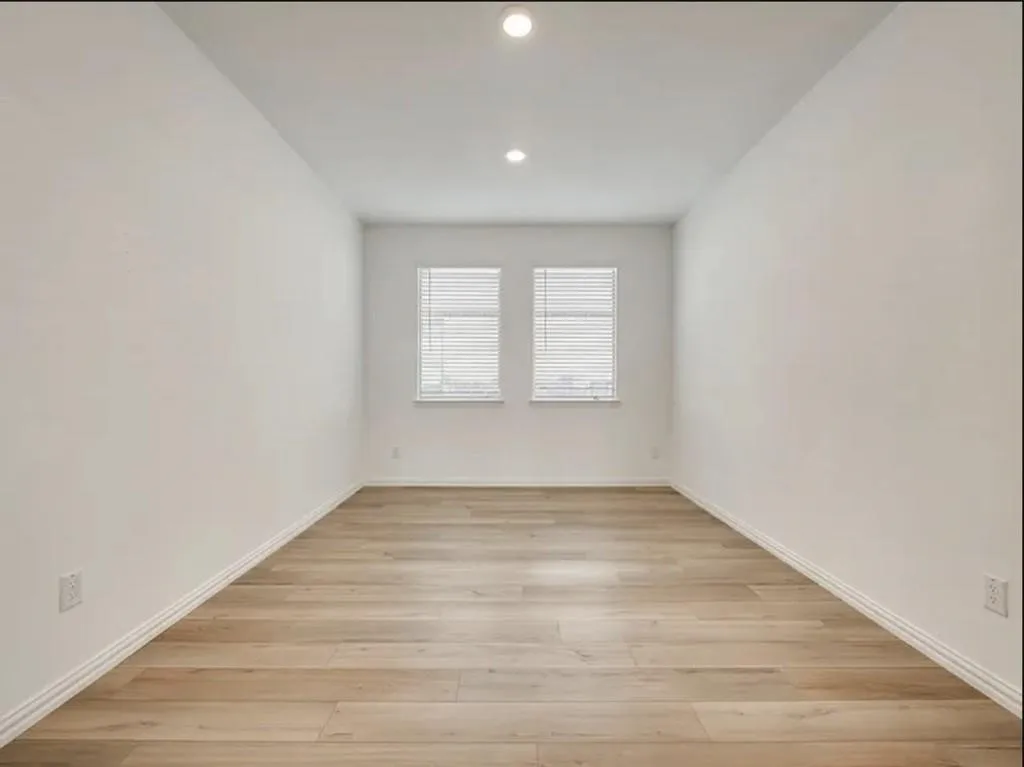 Single Family Residence For Rent in Denton County , 3101 Paruament Drive, Denton, Texas 76207, 4 Bedroom, 2 Bathroom, 2 Garage spaces, 1,998 Sqft, built in 2022, mls#21412868, Real Estate Agent in Denton, Homes For Rent in Denton county, Homes For Rent in Denton, Realtor in Denton Texas, Real Estate Brokerage Independent Realty Texas, Luminita Cordes Realtor