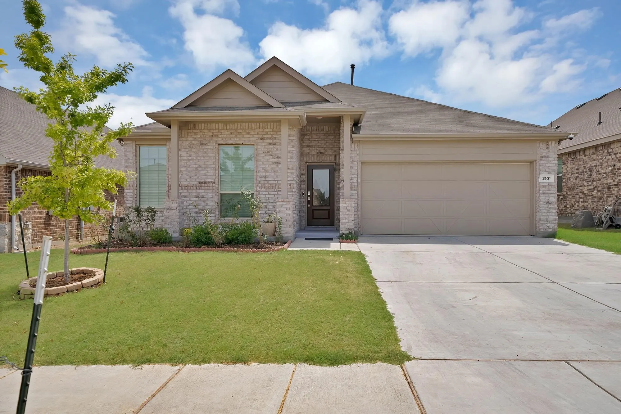 Single Family Residence For Rent