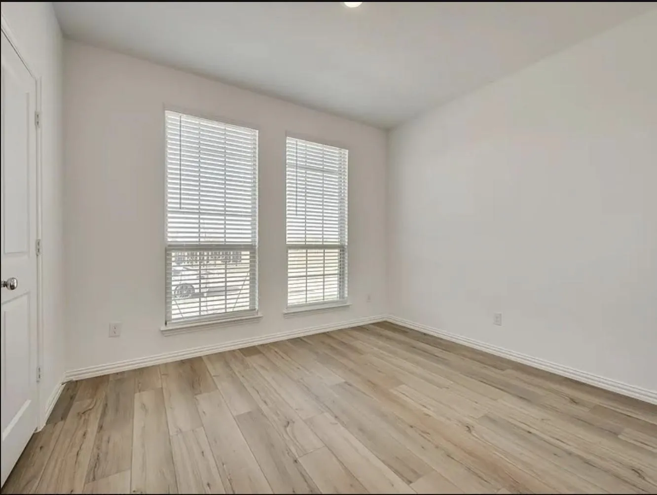 Single Family Residence For Rent in Denton County , 3101 Paruament Drive, Denton, Texas 76207, 4 Bedroom, 2 Bathroom, 2 Garage spaces, 1,998 Sqft, built in 2022, mls#21412868, Real Estate Agent in Denton, Homes For Rent in Denton county, Homes For Rent in Denton, Realtor in Denton Texas, Real Estate Brokerage Independent Realty Texas, Luminita Cordes Realtor