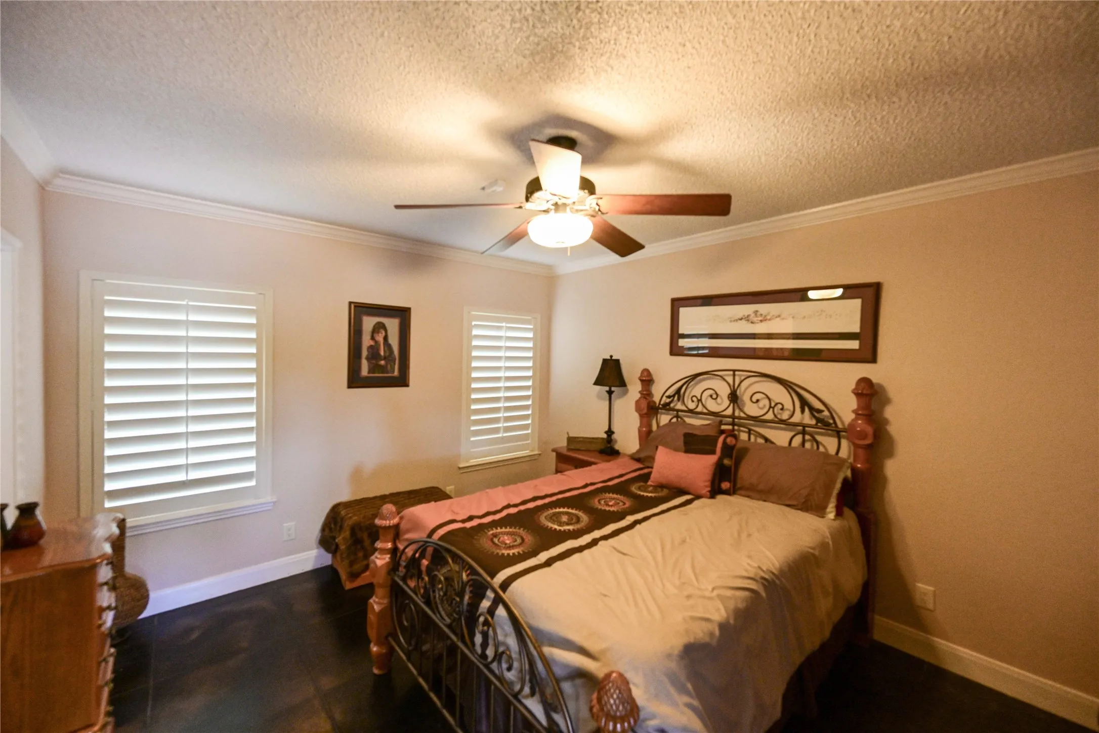 Single Family Residence For Sale in Taylor County , 1010 ES 27th, Abilene, Texas 79602, 3 Bedroom, 3 Bathroom, 2 Garage spaces, 3,376 Sqft, built in 1965, mls#21412401, Real Estate Agent in Abilene, Homes For Sale in Taylor county, Homes For Sale in Abilene, Realtor in Abilene Texas, Real Estate Brokerage Independent Realty Texas, Luminita Cordes Realtor