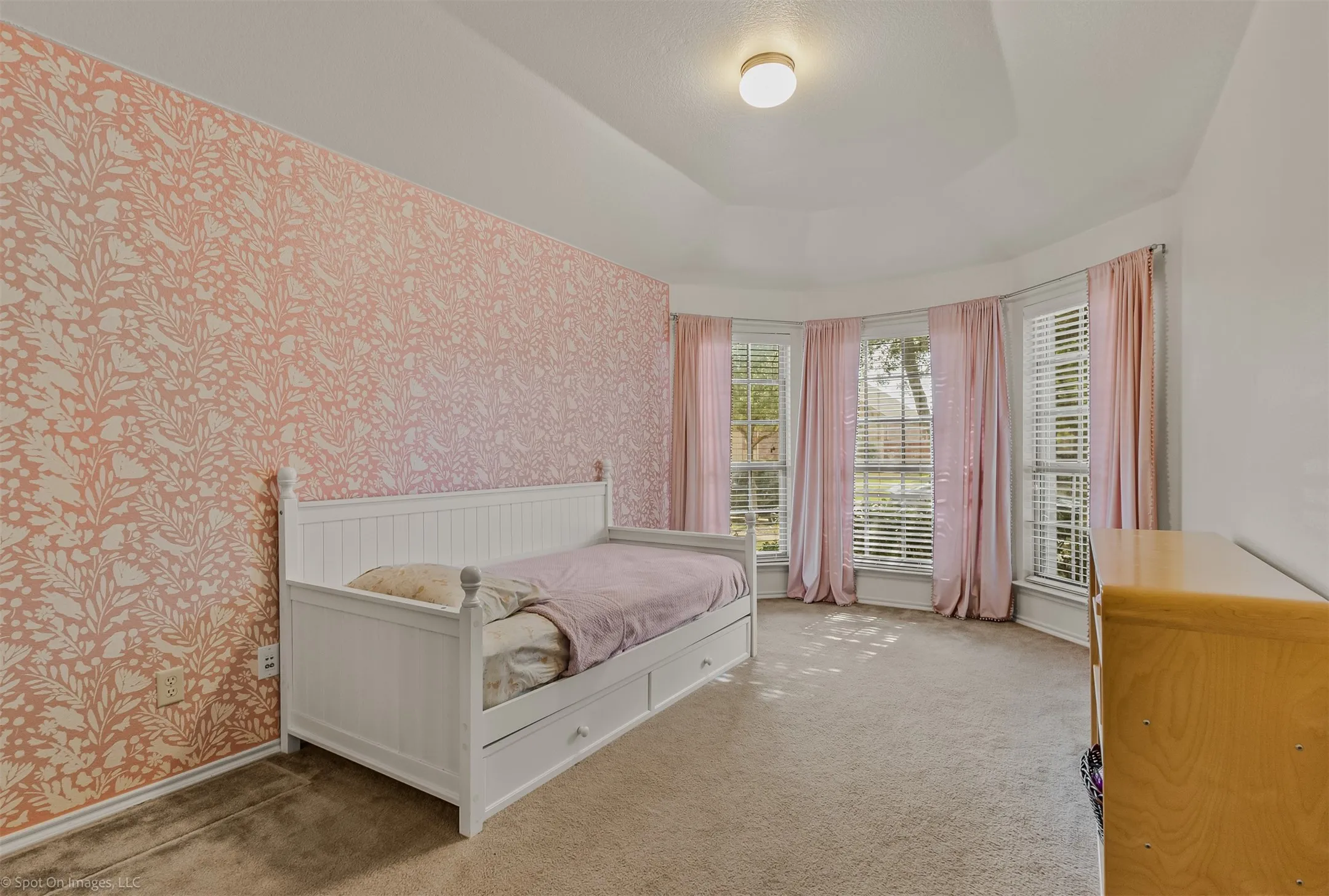 Single Family Residence For Sale in Kaufman County , 2018 Sterling Gate Drive, Heartland, Texas 75126, 3 Bedroom, 2 Bathroom, 2 Garage spaces, 1,605 Sqft, built in 2012, mls#21412851, Real Estate Agent in Heartland, Homes For Sale in Kaufman county, Homes For Sale in Heartland, Realtor in Heartland Texas, Real Estate Brokerage Independent Realty Texas, Luminita Cordes Realtor