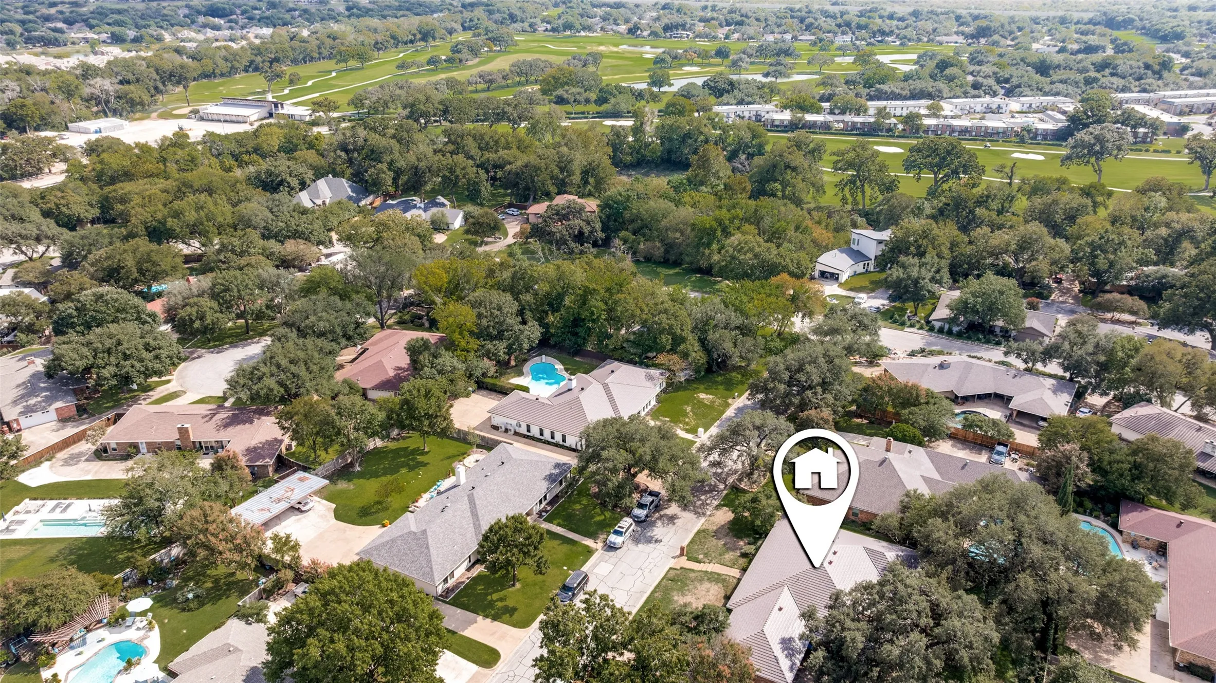 Single Family Residence For Sale in Tarrant County , 3716 Stoney Creek Road, Fort Worth, Texas 76116, 4 Bedroom, 3 Bathroom, 2 Garage spaces, 2,986 Sqft, built in 1975, mls#21398387, Real Estate Agent in Fort Worth, Homes For Sale in Tarrant county, Homes For Sale in Fort Worth, Realtor in Fort Worth Texas, Real Estate Brokerage Independent Realty Texas, Luminita Cordes Realtor