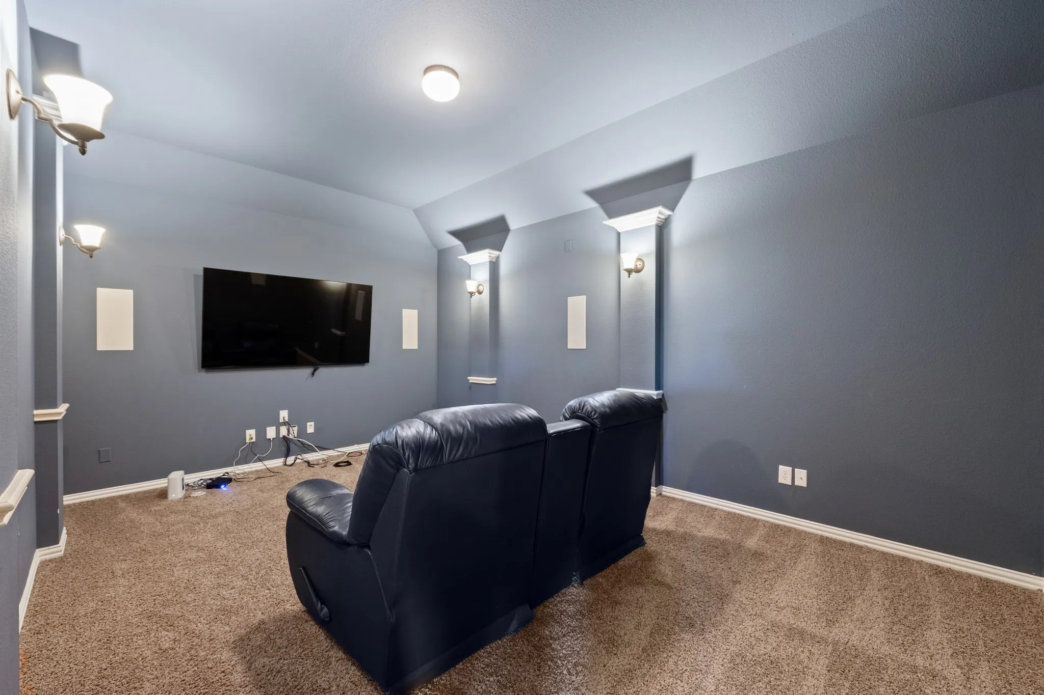 Single Family Residence For Sale in Rockwall County , 205 Chatfield Drive, Rockwall, Texas 75087, 4 Bedroom, 4 Bathroom, 2 Garage spaces, 3,454 Sqft, built in 2011, mls#21411639, Real Estate Agent in Rockwall, Homes For Sale in Rockwall county, Homes For Sale in Rockwall, Realtor in Rockwall Texas, Real Estate Brokerage Independent Realty Texas, Luminita Cordes Realtor