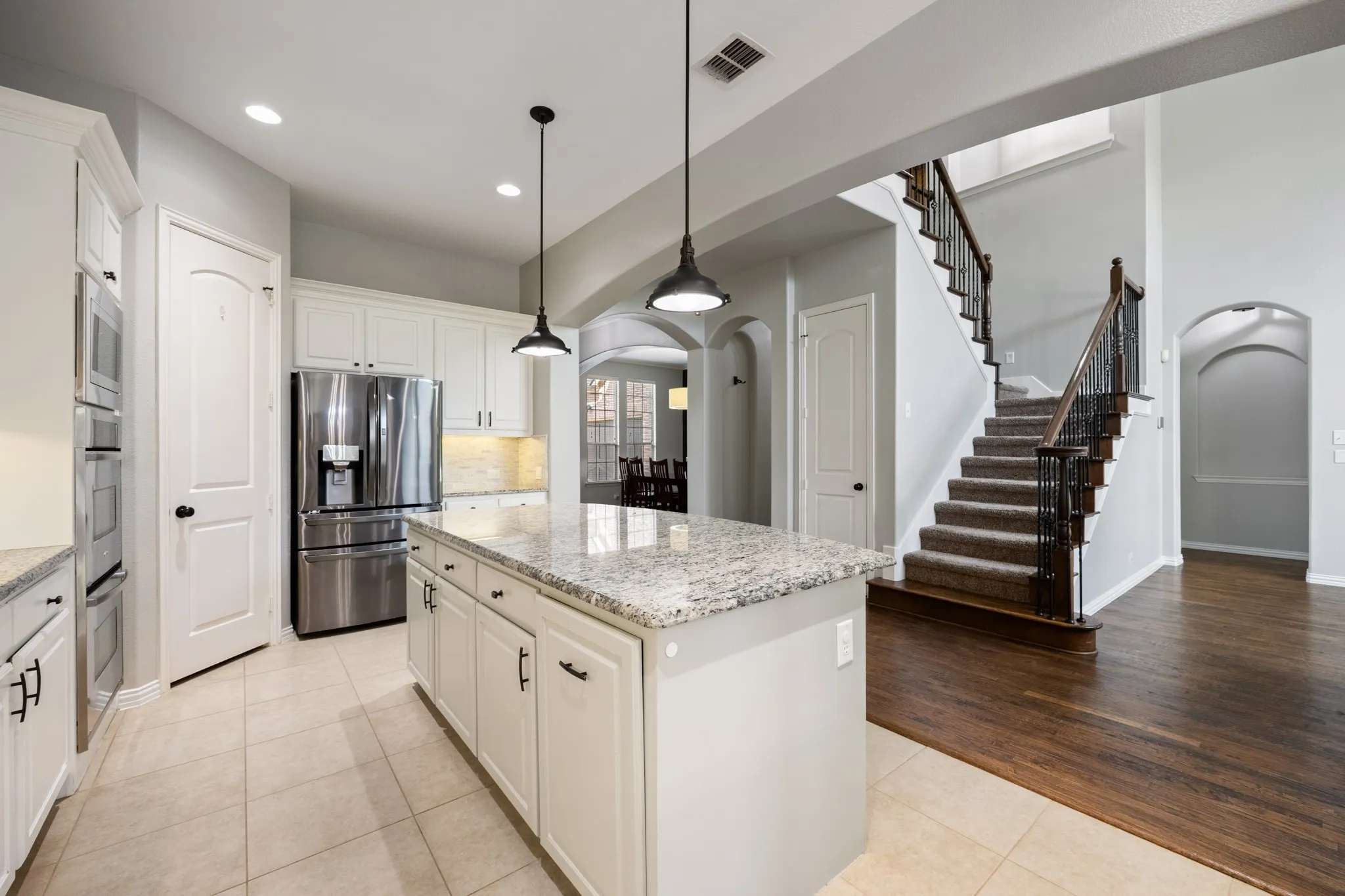 Single Family Residence For Sale in Rockwall County , 205 Chatfield Drive, Rockwall, Texas 75087, 4 Bedroom, 4 Bathroom, 2 Garage spaces, 3,454 Sqft, built in 2011, mls#21411639, Real Estate Agent in Rockwall, Homes For Sale in Rockwall county, Homes For Sale in Rockwall, Realtor in Rockwall Texas, Real Estate Brokerage Independent Realty Texas, Luminita Cordes Realtor