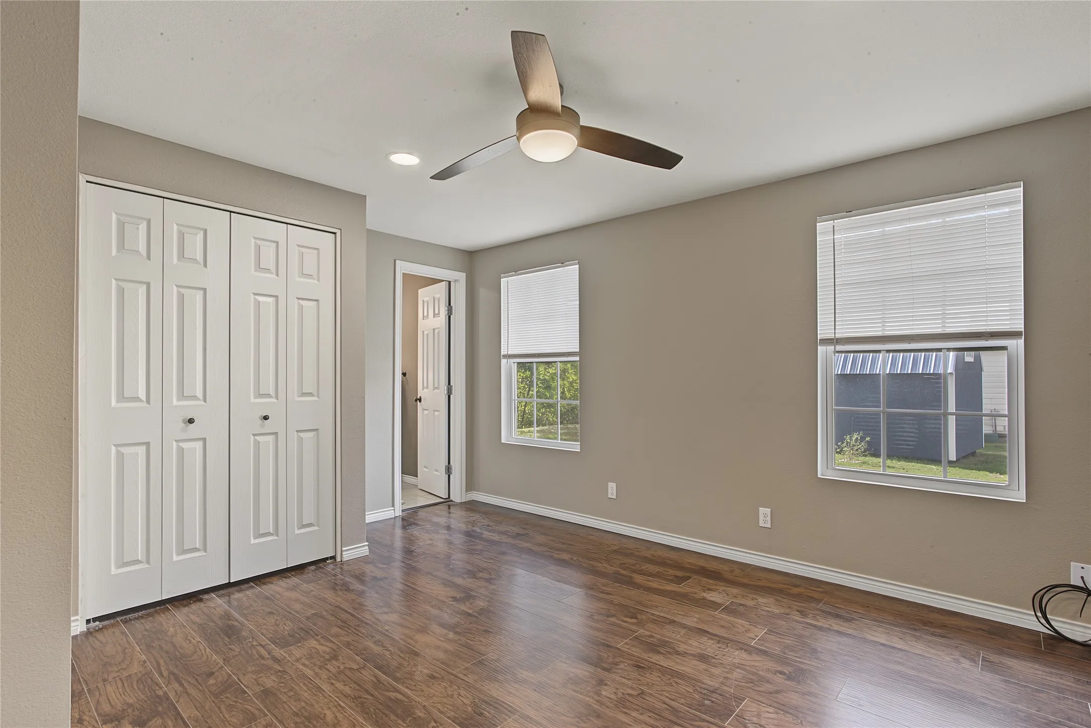 Single Family Residence For Sale in Tarrant County , 328 Spring Valley Circle, Azle, Texas 76020, 2 Bedroom, 2 Bathroom, Garage spaces, 925 Sqft, built in 2018, mls#21412388, Real Estate Agent in Azle, Homes For Sale in Tarrant county, Homes For Sale in Azle, Realtor in Azle Texas, Real Estate Brokerage Independent Realty Texas, Luminita Cordes Realtor