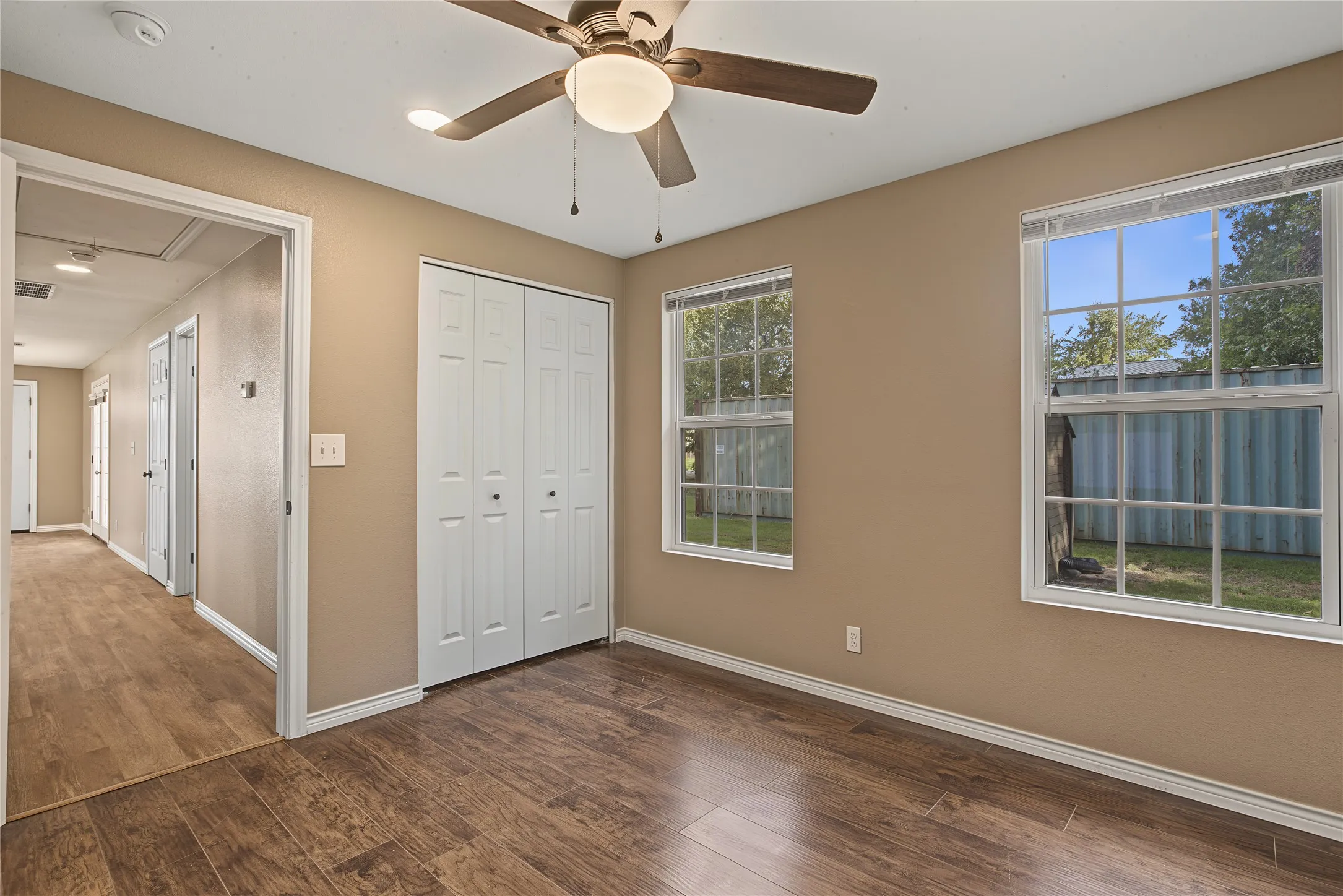Single Family Residence For Sale in Tarrant County , 328 Spring Valley Circle, Azle, Texas 76020, 2 Bedroom, 2 Bathroom, Garage spaces, 925 Sqft, built in 2018, mls#21412388, Real Estate Agent in Azle, Homes For Sale in Tarrant county, Homes For Sale in Azle, Realtor in Azle Texas, Real Estate Brokerage Independent Realty Texas, Luminita Cordes Realtor