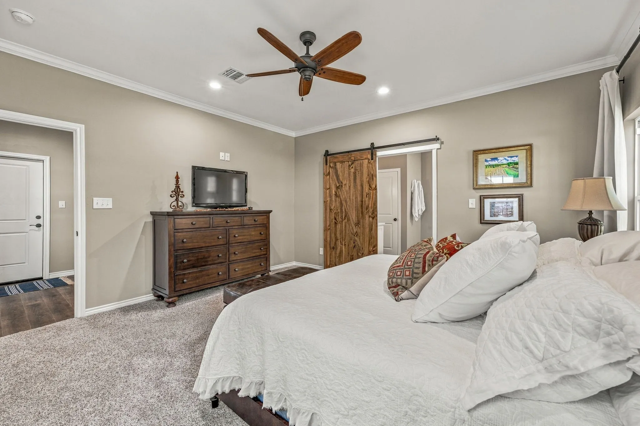 Single Family Residence For Sale in Erath County , 1961 N Dale Avenue, Stephenville, Texas 76401, 3 Bedroom, 3 Bathroom, 3 Garage spaces, 2,215 Sqft, built in 2022, mls#21410503, Real Estate Agent in Stephenville, Homes For Sale in Erath county, Homes For Sale in Stephenville, Realtor in Stephenville Texas, Real Estate Brokerage Independent Realty Texas, Luminita Cordes Realtor