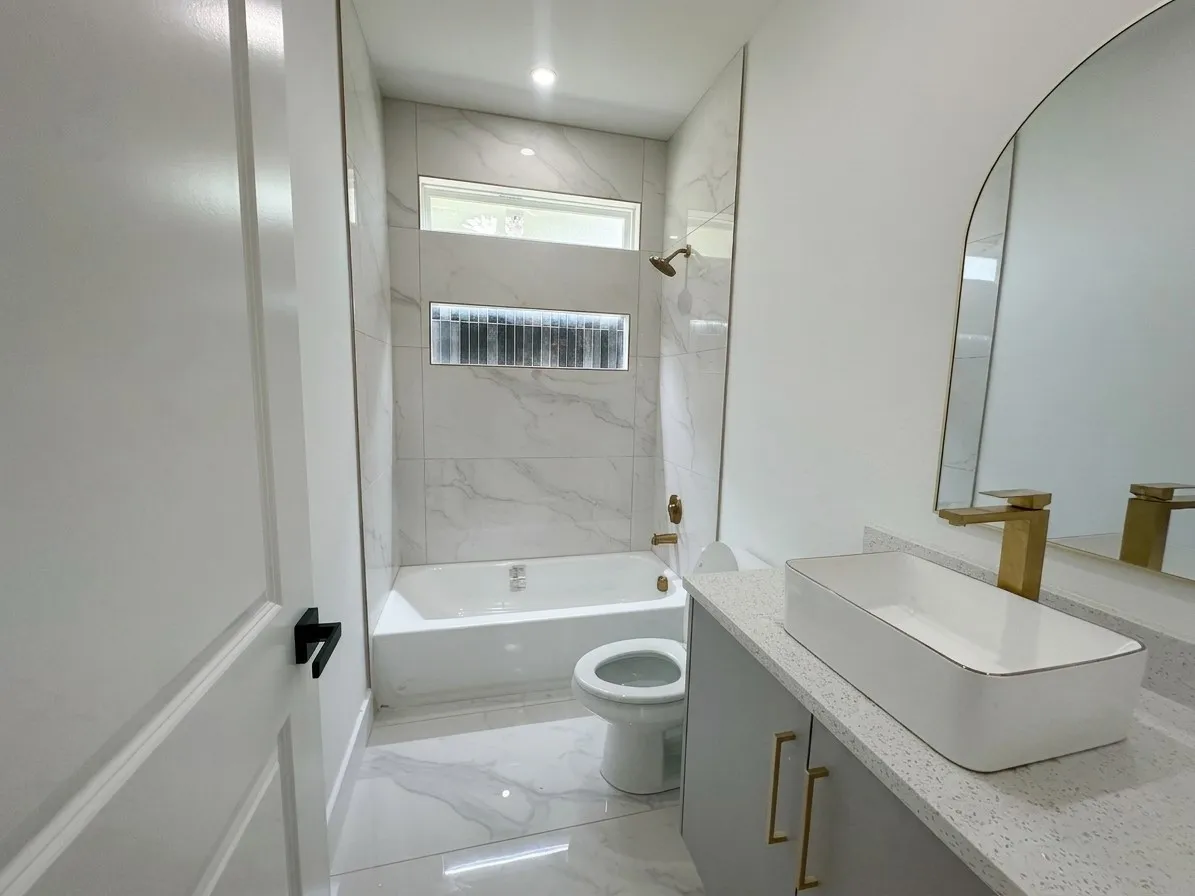 Single Family Residence For Rent in Grayson County , 338 Texana Street, Van Alstyne, Texas 75495, 3 Bedroom, 3 Bathroom, 2 Garage spaces, 1,800 Sqft, built in 2026, mls#21412905, Real Estate Agent in Van Alstyne, Homes For Rent in Grayson county, Homes For Rent in Van Alstyne, Realtor in Van Alstyne Texas, Real Estate Brokerage Independent Realty Texas, Luminita Cordes Realtor