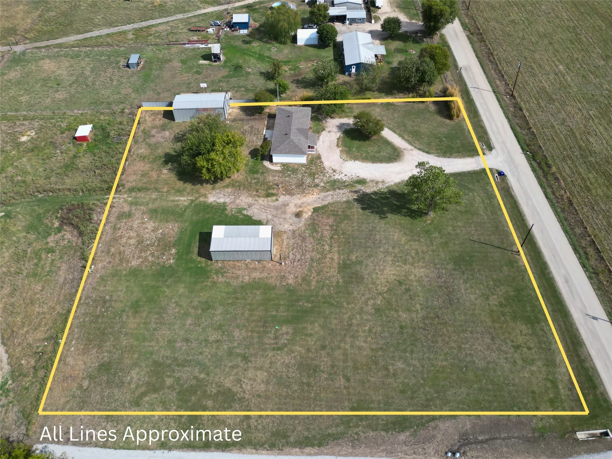 Single Family Residence For Sale in Denton County , 13384 Pruett Road, Krum, Texas 76249, 3 Bedroom, 2 Bathroom, Garage spaces, 1,546 Sqft, built in 1996, mls#21404790, Real Estate Agent in Krum, Homes For Sale in Denton county, Homes For Sale in Krum, Realtor in Krum Texas, Real Estate Brokerage Independent Realty Texas, Luminita Cordes Realtor