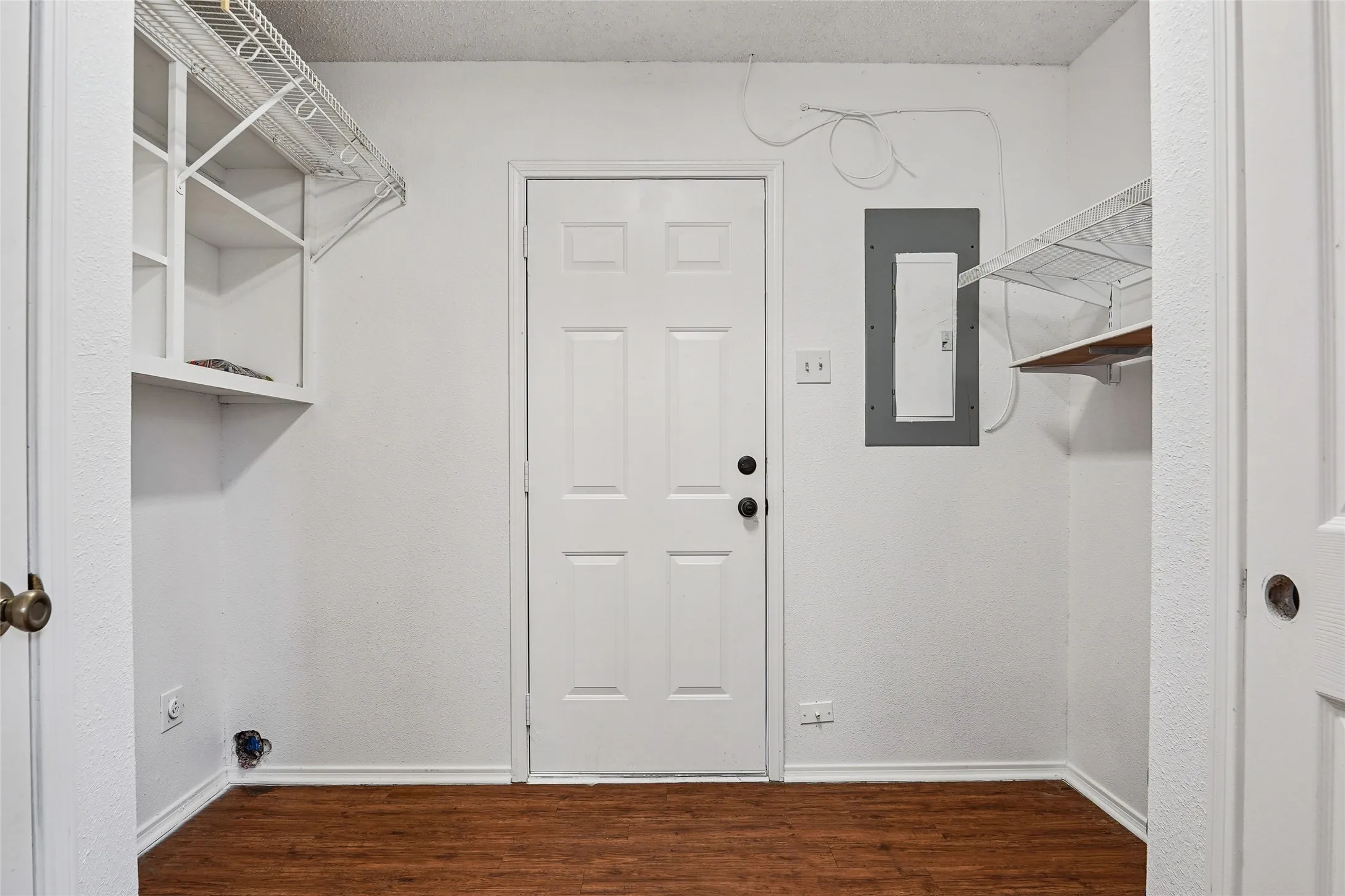 Single Family Residence For Sale in Denton County , 13384 Pruett Road, Krum, Texas 76249, 3 Bedroom, 2 Bathroom, Garage spaces, 1,546 Sqft, built in 1996, mls#21404790, Real Estate Agent in Krum, Homes For Sale in Denton county, Homes For Sale in Krum, Realtor in Krum Texas, Real Estate Brokerage Independent Realty Texas, Luminita Cordes Realtor