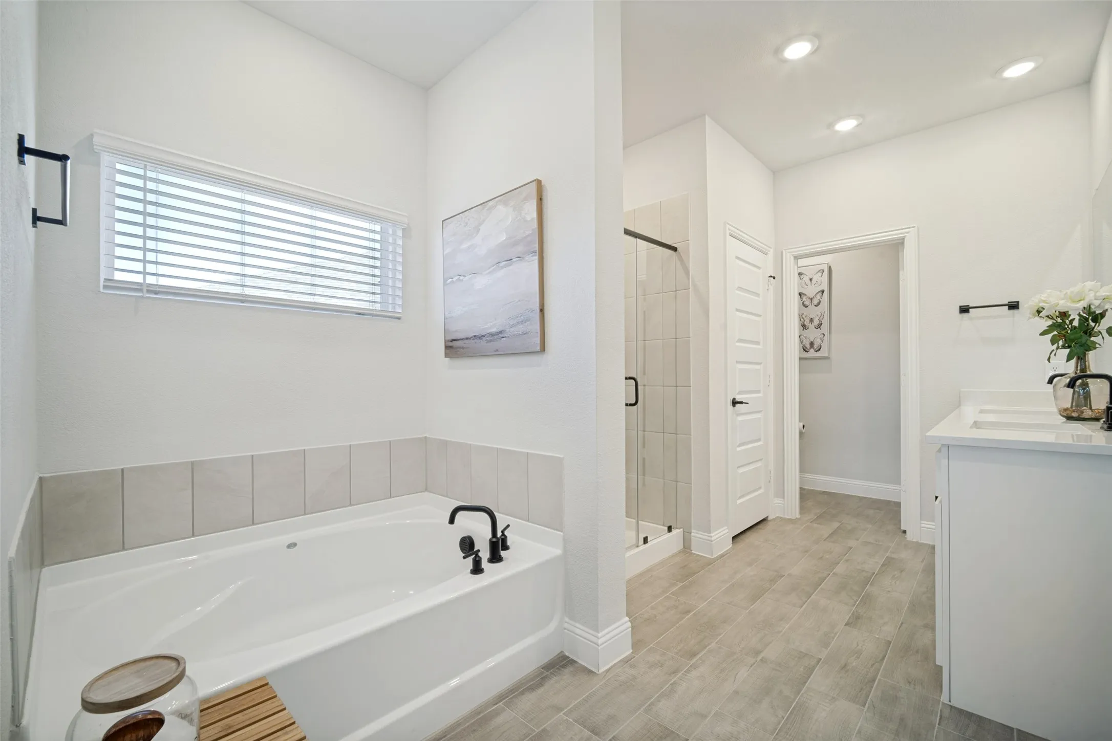 Single Family Residence For Sale in Kaufman County , 722 Lauren Grove Lane, Forney, Texas 75126, 4 Bedroom, 4 Bathroom, 2 Garage spaces, 3,181 Sqft, built in 2023, mls#21412876, Real Estate Agent in Forney, Homes For Sale in Kaufman county, Homes For Sale in Forney, Realtor in Forney Texas, Real Estate Brokerage Independent Realty Texas, Luminita Cordes Realtor