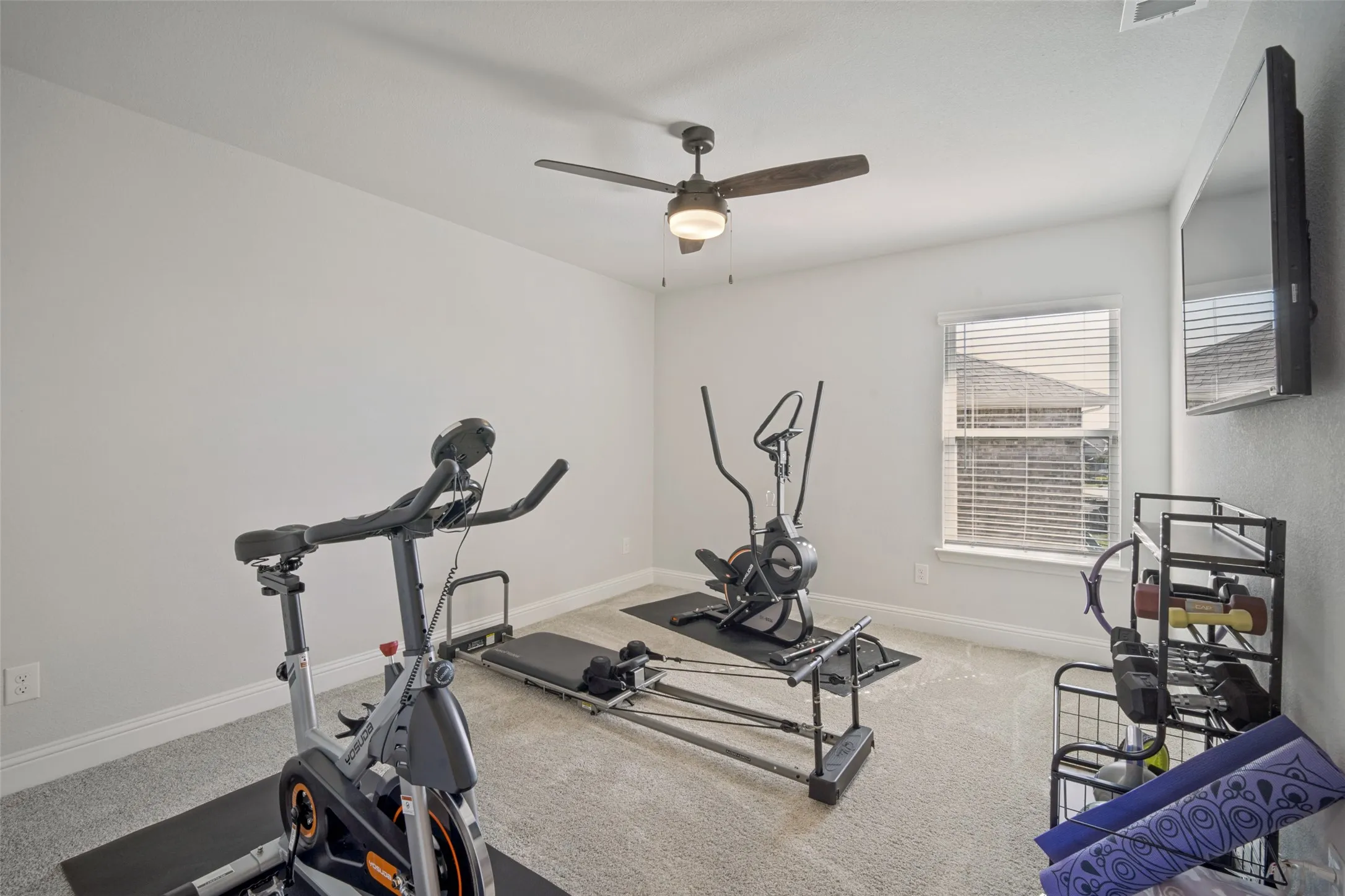 Single Family Residence For Sale in Kaufman County , 722 Lauren Grove Lane, Forney, Texas 75126, 4 Bedroom, 4 Bathroom, 2 Garage spaces, 3,181 Sqft, built in 2023, mls#21412876, Real Estate Agent in Forney, Homes For Sale in Kaufman county, Homes For Sale in Forney, Realtor in Forney Texas, Real Estate Brokerage Independent Realty Texas, Luminita Cordes Realtor