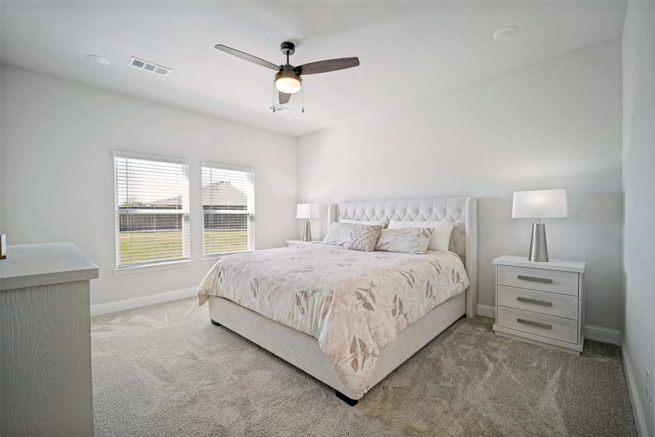 Single Family Residence For Sale in Kaufman County , 722 Lauren Grove Lane, Forney, Texas 75126, 4 Bedroom, 4 Bathroom, 2 Garage spaces, 3,181 Sqft, built in 2023, mls#21412876, Real Estate Agent in Forney, Homes For Sale in Kaufman county, Homes For Sale in Forney, Realtor in Forney Texas, Real Estate Brokerage Independent Realty Texas, Luminita Cordes Realtor