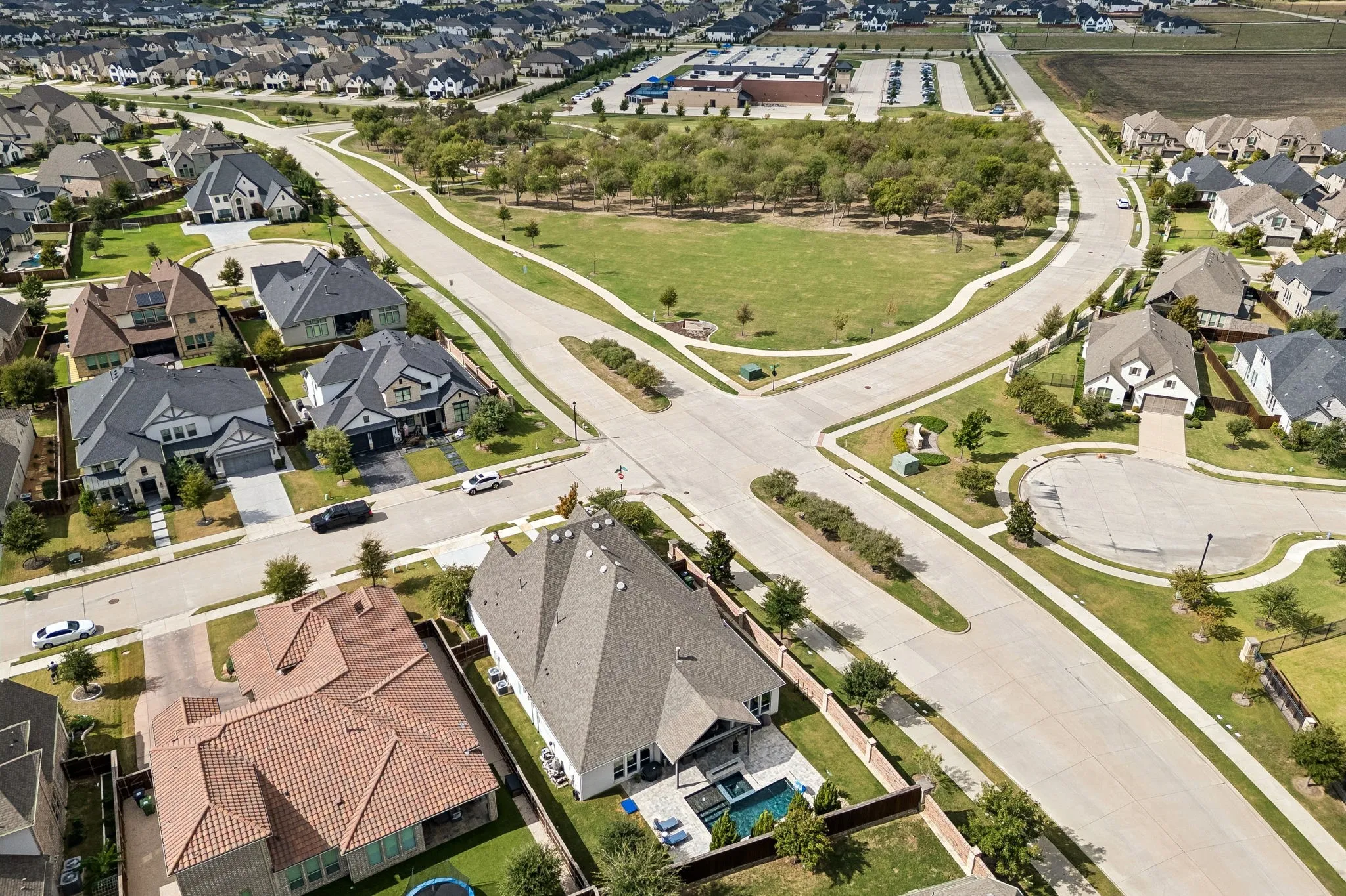 Hall elementary is walking distance from the home.