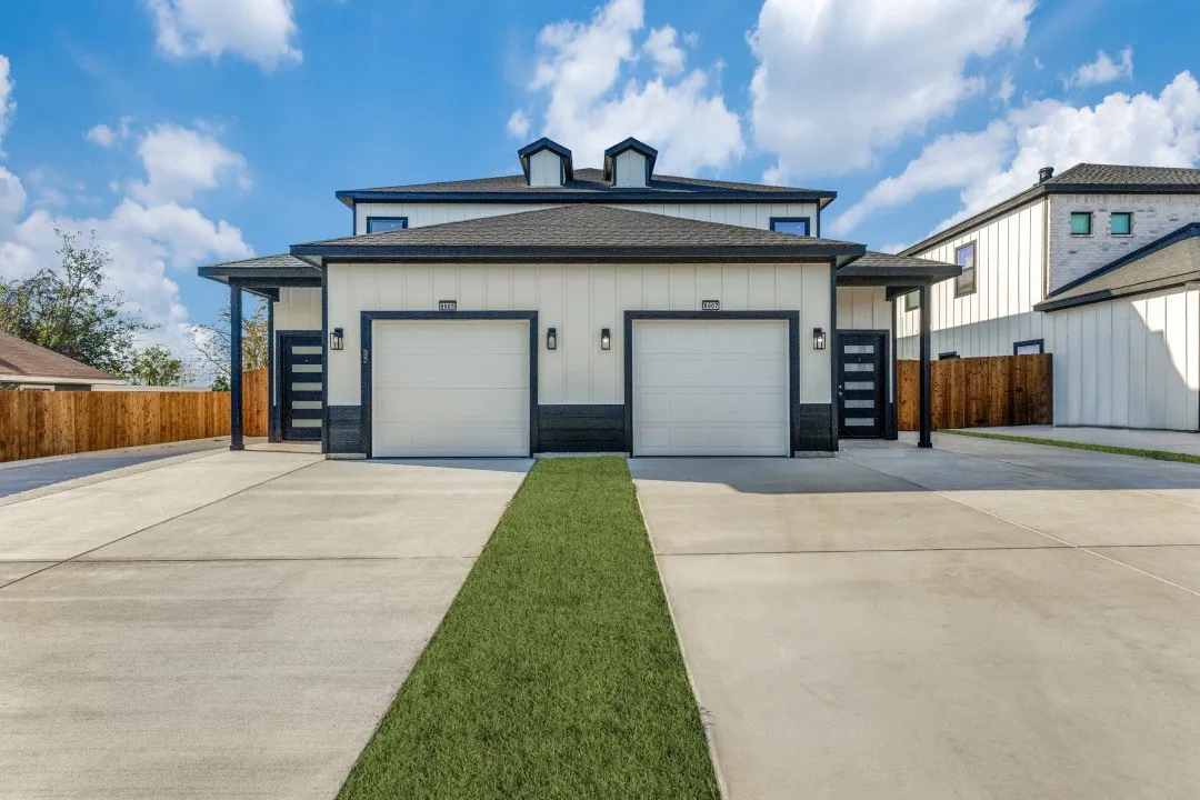 Duplex For Rent