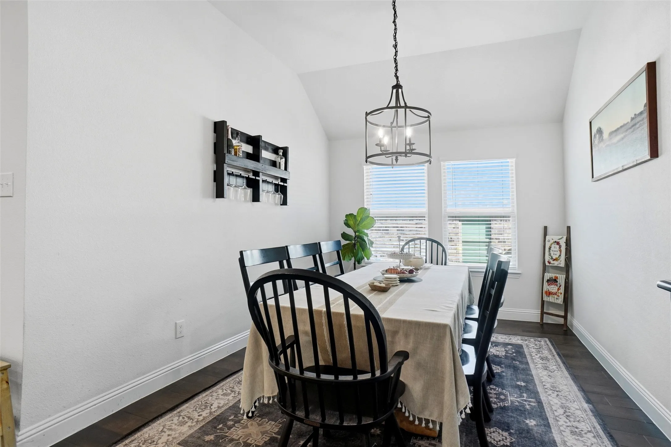 Single Family Residence For Sale in Denton County , 914 Timber Ridge Drive, Justin, Texas 76247, 4 Bedroom, 3 Bathroom, 2 Garage spaces, 2,492 Sqft, built in 2020, mls#21412761, Real Estate Agent in Justin, Homes For Sale in Denton county, Homes For Sale in Justin, Realtor in Justin Texas, Real Estate Brokerage Independent Realty Texas, Luminita Cordes Realtor