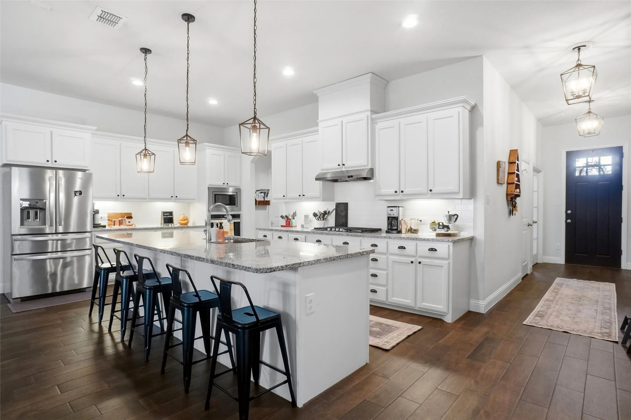 Single Family Residence For Sale in Denton County , 914 Timber Ridge Drive, Justin, Texas 76247, 4 Bedroom, 3 Bathroom, 2 Garage spaces, 2,492 Sqft, built in 2020, mls#21412761, Real Estate Agent in Justin, Homes For Sale in Denton county, Homes For Sale in Justin, Realtor in Justin Texas, Real Estate Brokerage Independent Realty Texas, Luminita Cordes Realtor