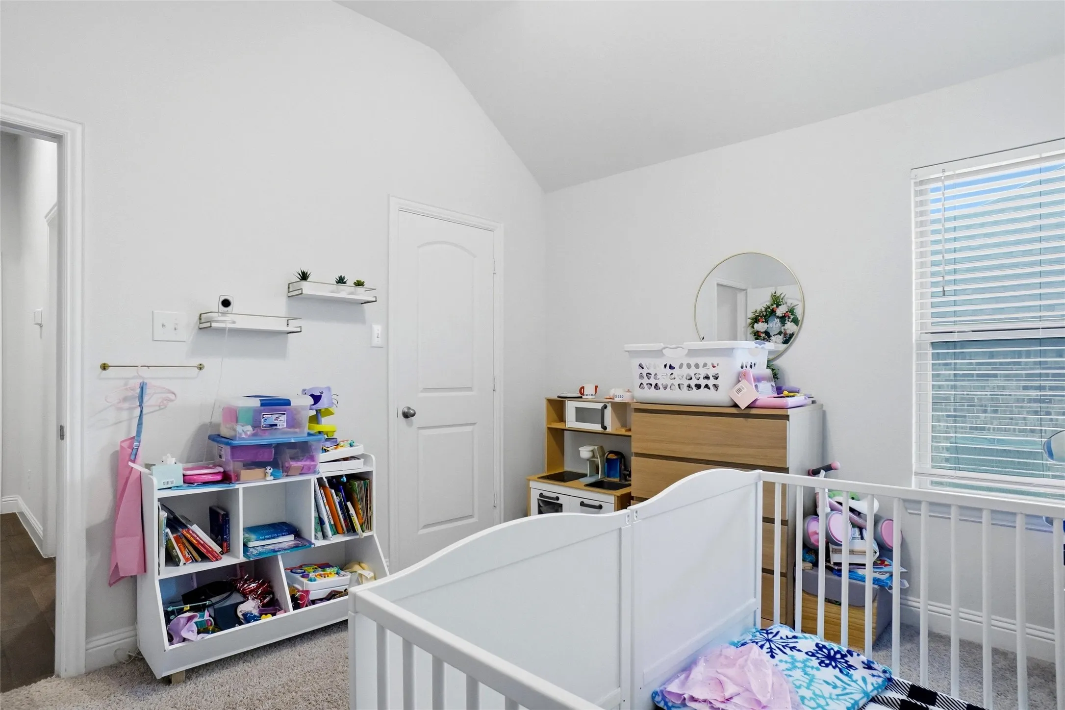 Single Family Residence For Sale in Denton County , 914 Timber Ridge Drive, Justin, Texas 76247, 4 Bedroom, 3 Bathroom, 2 Garage spaces, 2,492 Sqft, built in 2020, mls#21412761, Real Estate Agent in Justin, Homes For Sale in Denton county, Homes For Sale in Justin, Realtor in Justin Texas, Real Estate Brokerage Independent Realty Texas, Luminita Cordes Realtor