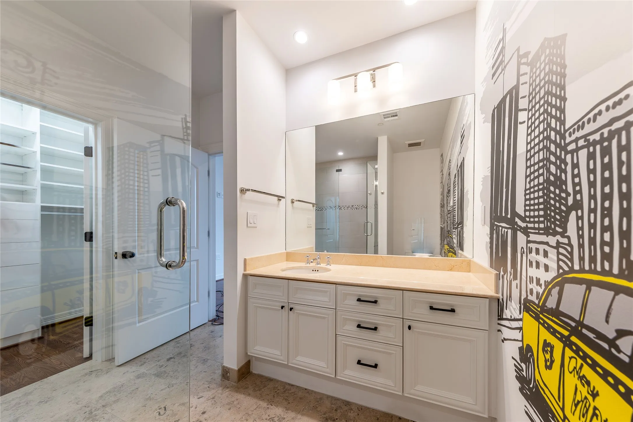 Condominium For Sale in Dallas County , 2828 Hood Street 801, Dallas, Texas 75219, 2 Bedroom, 3 Bathroom, 2 Garage spaces, 1,932 Sqft, built in 2000, mls#21410506, Real Estate Agent in Dallas, Homes For Sale in Dallas county, Homes For Sale in Dallas, Realtor in Dallas Texas, Real Estate Brokerage Independent Realty Texas, Luminita Cordes Realtor