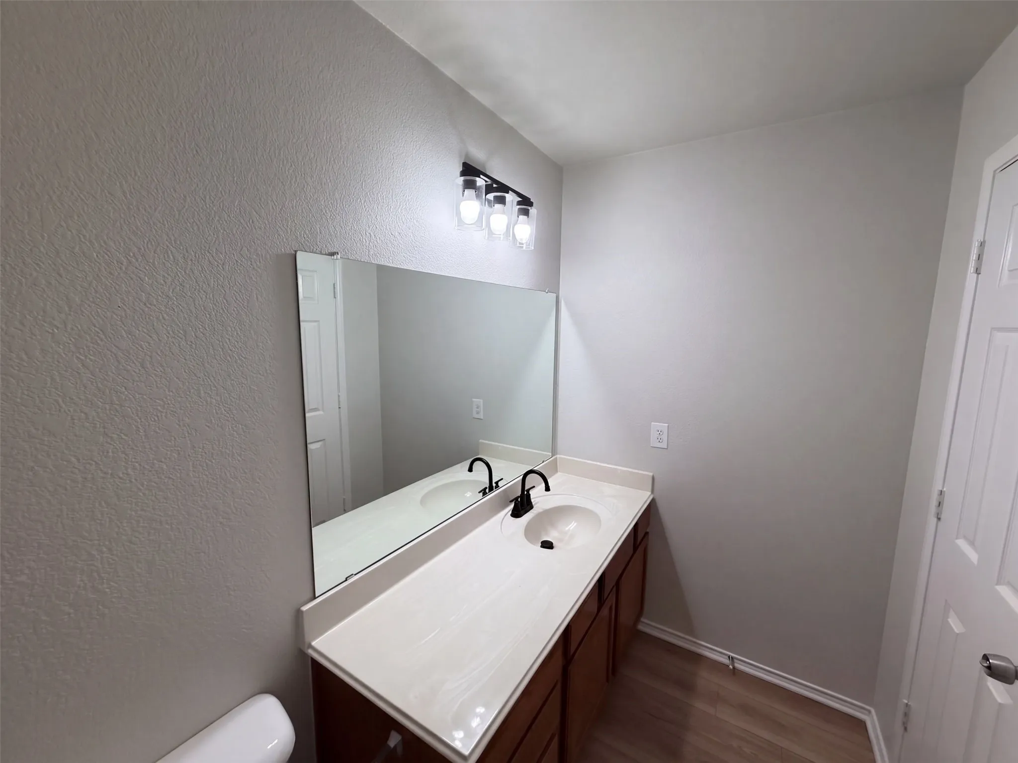 Single Family Residence For Sale in Tarrant County , 10713 Vista Heights Boulevard, Fort Worth, Texas 76108, 5 Bedroom, 3 Bathroom, 2 Garage spaces, 3,112 Sqft, built in 2005, mls#21407722, Real Estate Agent in Fort Worth, Homes For Sale in Tarrant county, Homes For Sale in Fort Worth, Realtor in Fort Worth Texas, Real Estate Brokerage Independent Realty Texas, Luminita Cordes Realtor