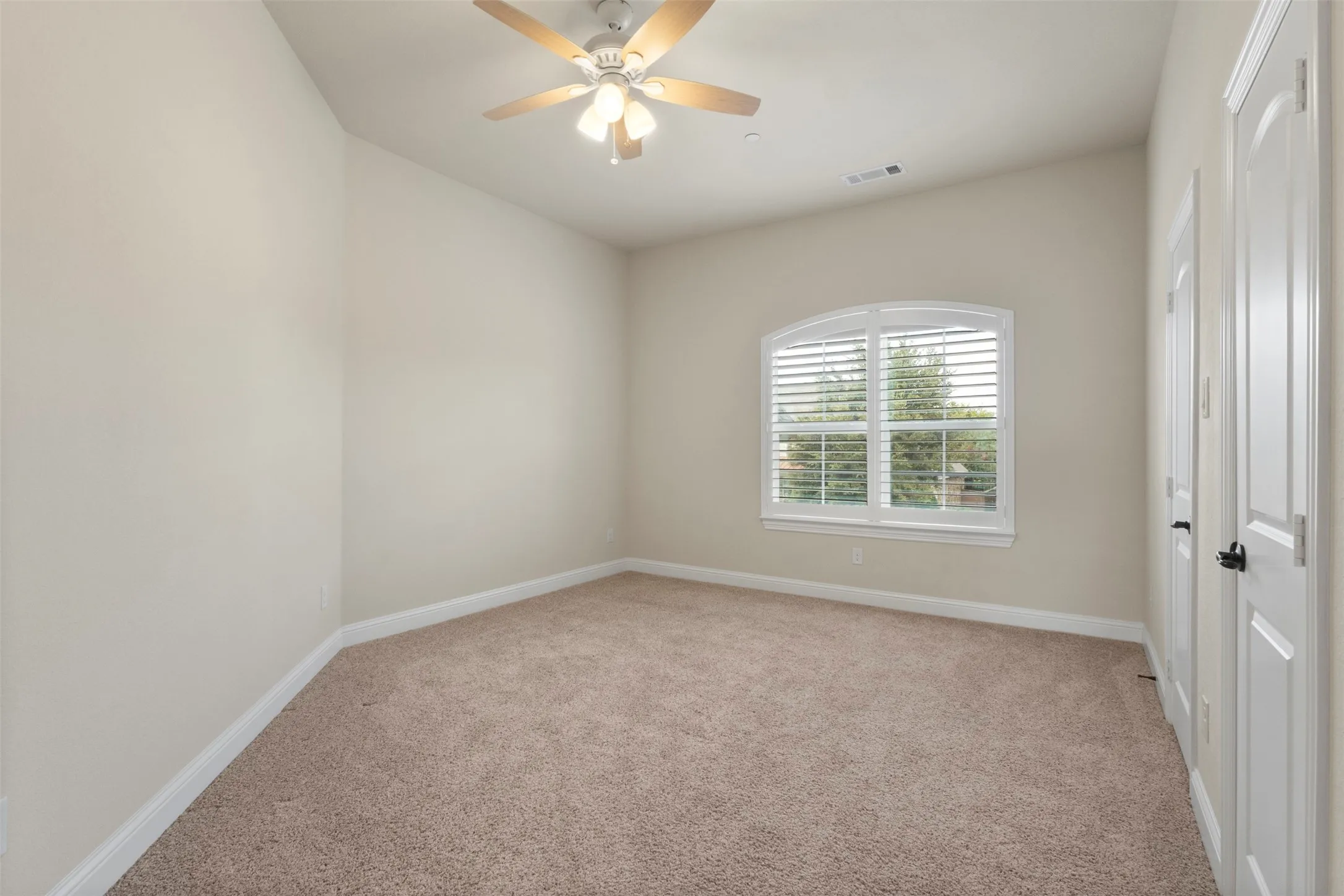 Single Family Residence For Sale in Collin County , 2490 Stonybrook Drive, Prosper, Texas 75078, 5 Bedroom, 4 Bathroom, 2 Garage spaces, 4,766 Sqft, built in 2015, mls#21412922, Real Estate Agent in Prosper, Homes For Sale in Collin county, Homes For Sale in Prosper, Realtor in Prosper Texas, Real Estate Brokerage Independent Realty Texas, Luminita Cordes Realtor