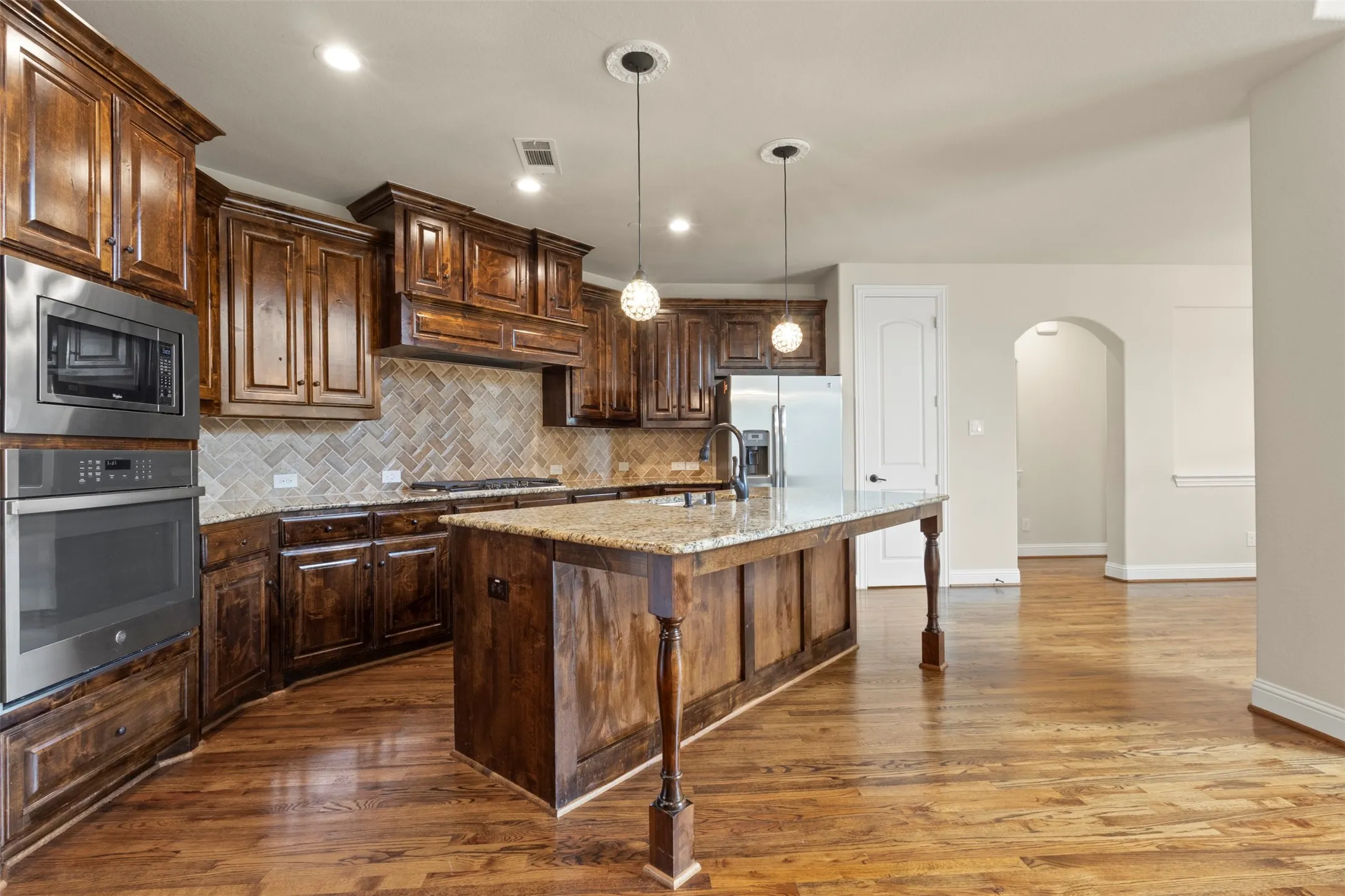 Single Family Residence For Sale in Collin County , 2490 Stonybrook Drive, Prosper, Texas 75078, 5 Bedroom, 4 Bathroom, 2 Garage spaces, 4,766 Sqft, built in 2015, mls#21412922, Real Estate Agent in Prosper, Homes For Sale in Collin county, Homes For Sale in Prosper, Realtor in Prosper Texas, Real Estate Brokerage Independent Realty Texas, Luminita Cordes Realtor