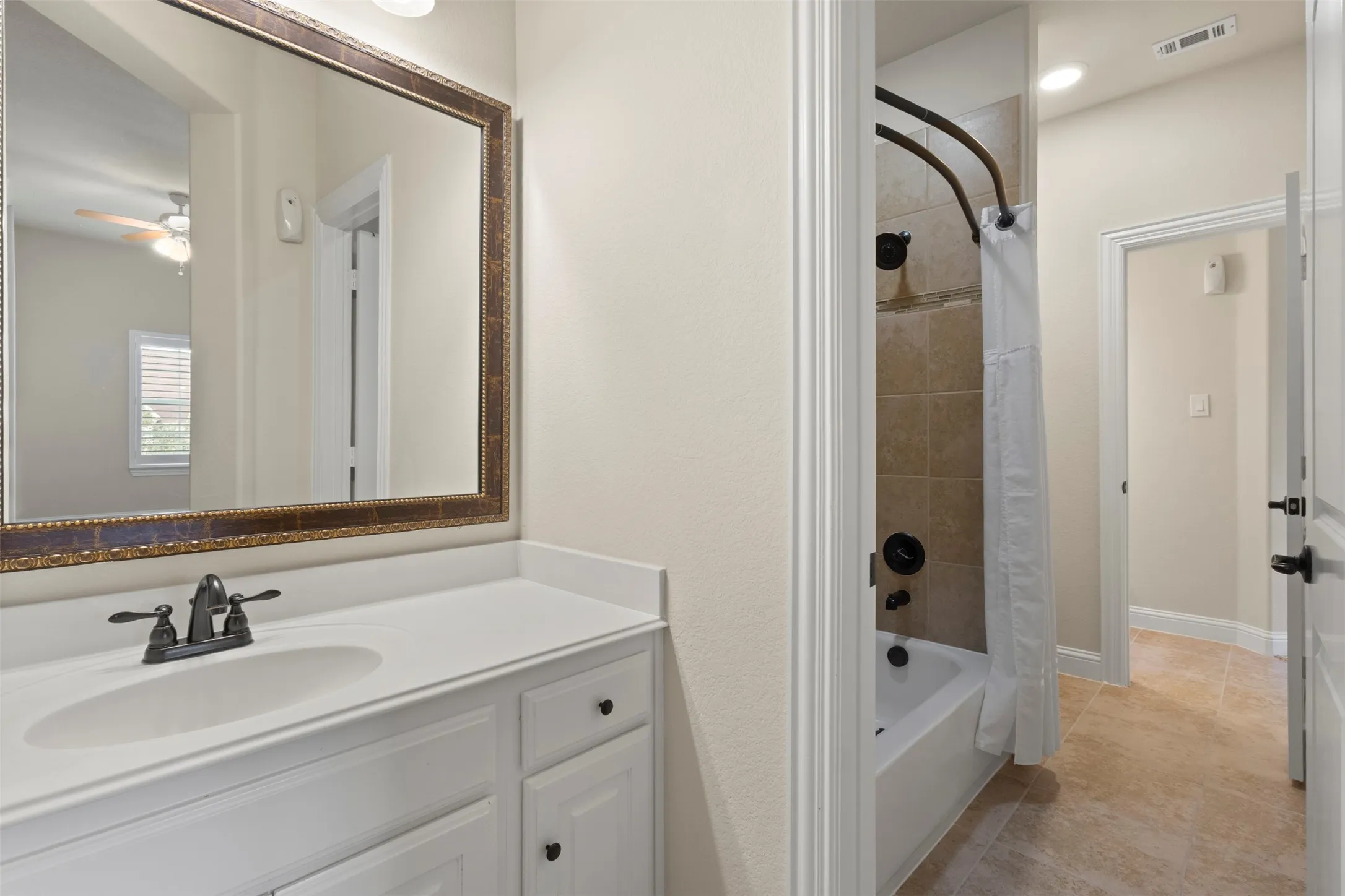 Single Family Residence For Sale in Collin County , 2490 Stonybrook Drive, Prosper, Texas 75078, 5 Bedroom, 4 Bathroom, 2 Garage spaces, 4,766 Sqft, built in 2015, mls#21412922, Real Estate Agent in Prosper, Homes For Sale in Collin county, Homes For Sale in Prosper, Realtor in Prosper Texas, Real Estate Brokerage Independent Realty Texas, Luminita Cordes Realtor