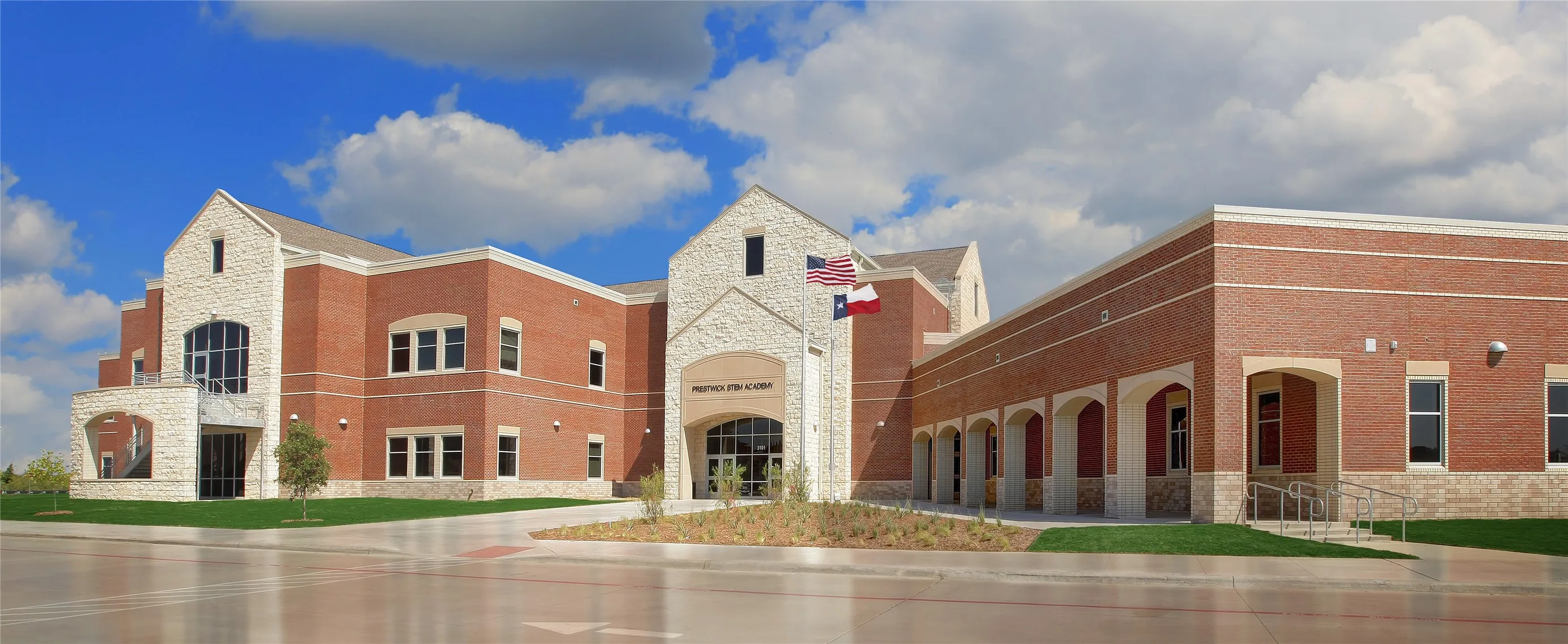 Single Family Residence For Rent in Denton County , 3012 Warrington, The Colony, Texas 75056, 4 Bedroom, 5 Bathroom, 2 Garage spaces, 3,519 Sqft, built in 2021, mls#21412873, Real Estate Agent in The Colony, Homes For Rent in Denton county, Homes For Rent in The Colony, Realtor in The Colony Texas, Real Estate Brokerage Independent Realty Texas, Luminita Cordes Realtor