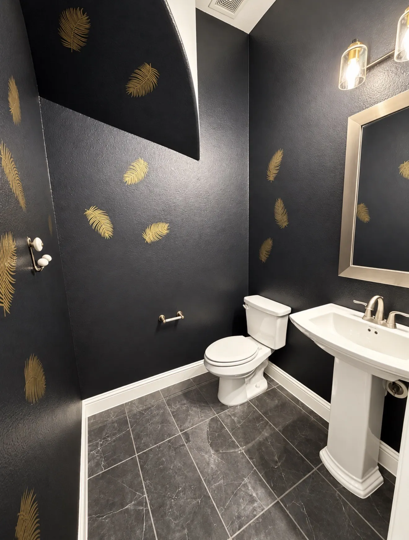 Single Family Residence For Rent in Denton County , 3012 Warrington, The Colony, Texas 75056, 4 Bedroom, 5 Bathroom, 2 Garage spaces, 3,519 Sqft, built in 2021, mls#21412873, Real Estate Agent in The Colony, Homes For Rent in Denton county, Homes For Rent in The Colony, Realtor in The Colony Texas, Real Estate Brokerage Independent Realty Texas, Luminita Cordes Realtor
