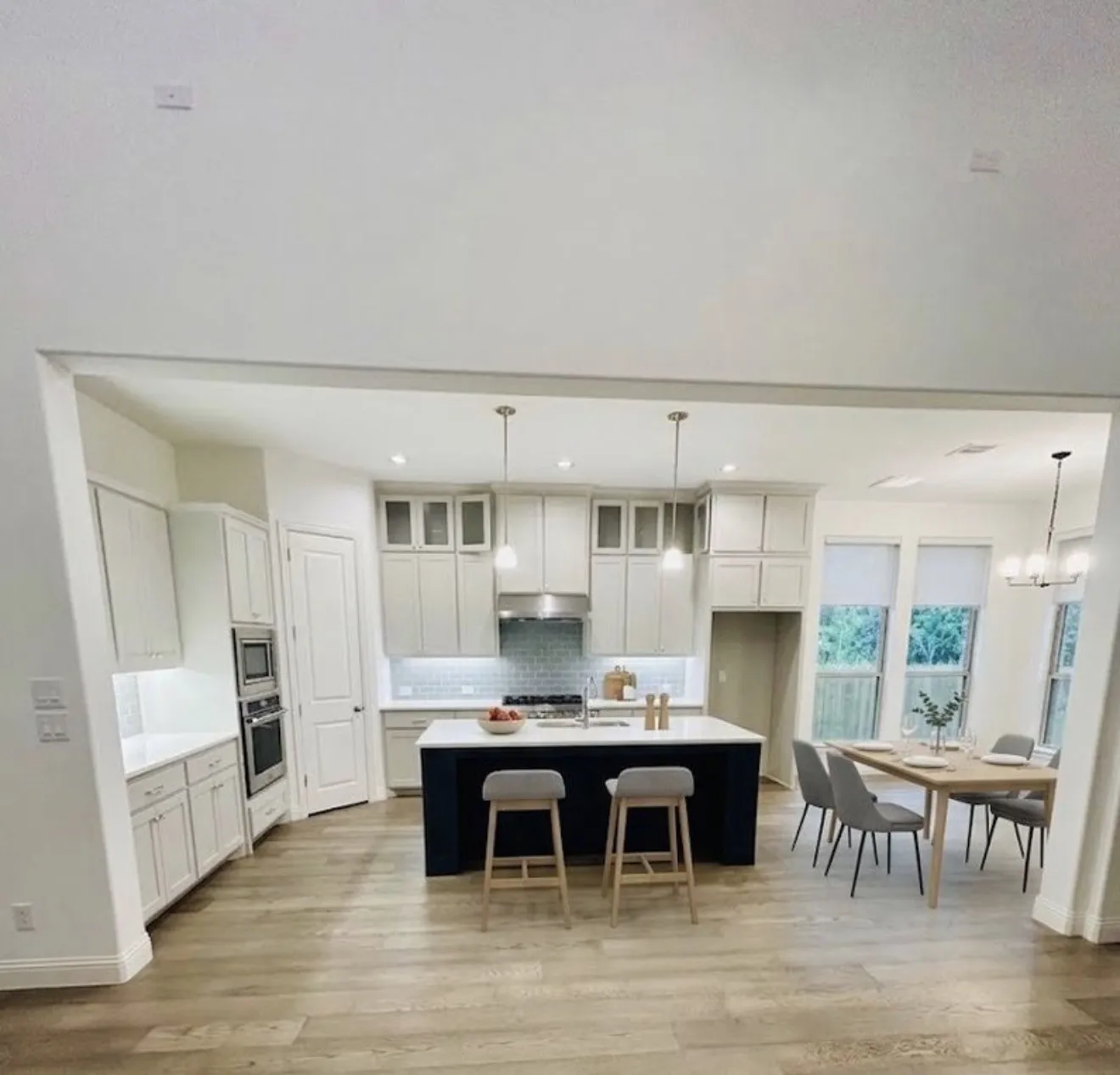 Single Family Residence For Rent in Denton County , 3012 Warrington, The Colony, Texas 75056, 4 Bedroom, 5 Bathroom, 2 Garage spaces, 3,519 Sqft, built in 2021, mls#21412873, Real Estate Agent in The Colony, Homes For Rent in Denton county, Homes For Rent in The Colony, Realtor in The Colony Texas, Real Estate Brokerage Independent Realty Texas, Luminita Cordes Realtor