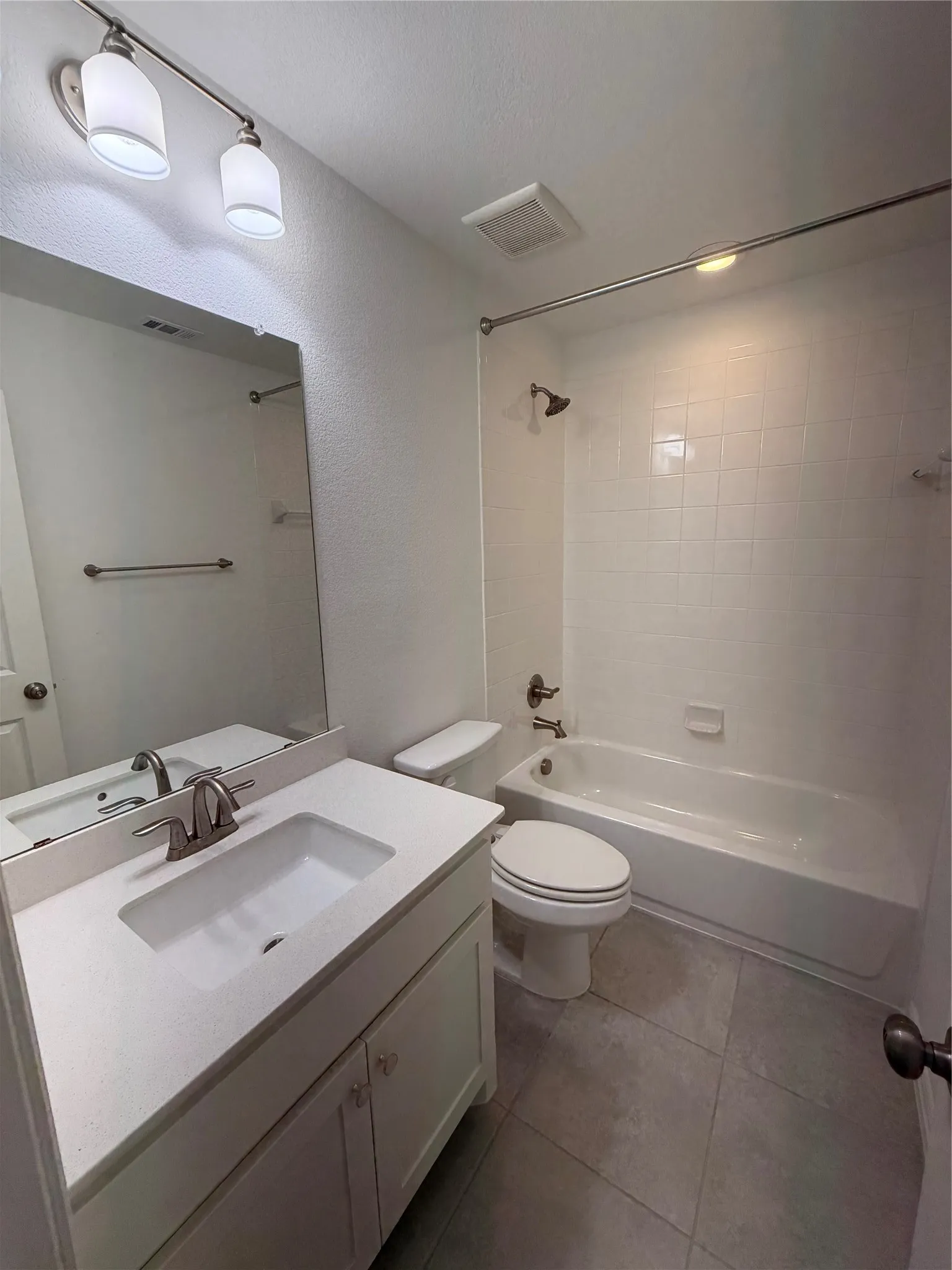 Single Family Residence For Rent in Denton County , 3012 Warrington, The Colony, Texas 75056, 4 Bedroom, 5 Bathroom, 2 Garage spaces, 3,519 Sqft, built in 2021, mls#21412873, Real Estate Agent in The Colony, Homes For Rent in Denton county, Homes For Rent in The Colony, Realtor in The Colony Texas, Real Estate Brokerage Independent Realty Texas, Luminita Cordes Realtor