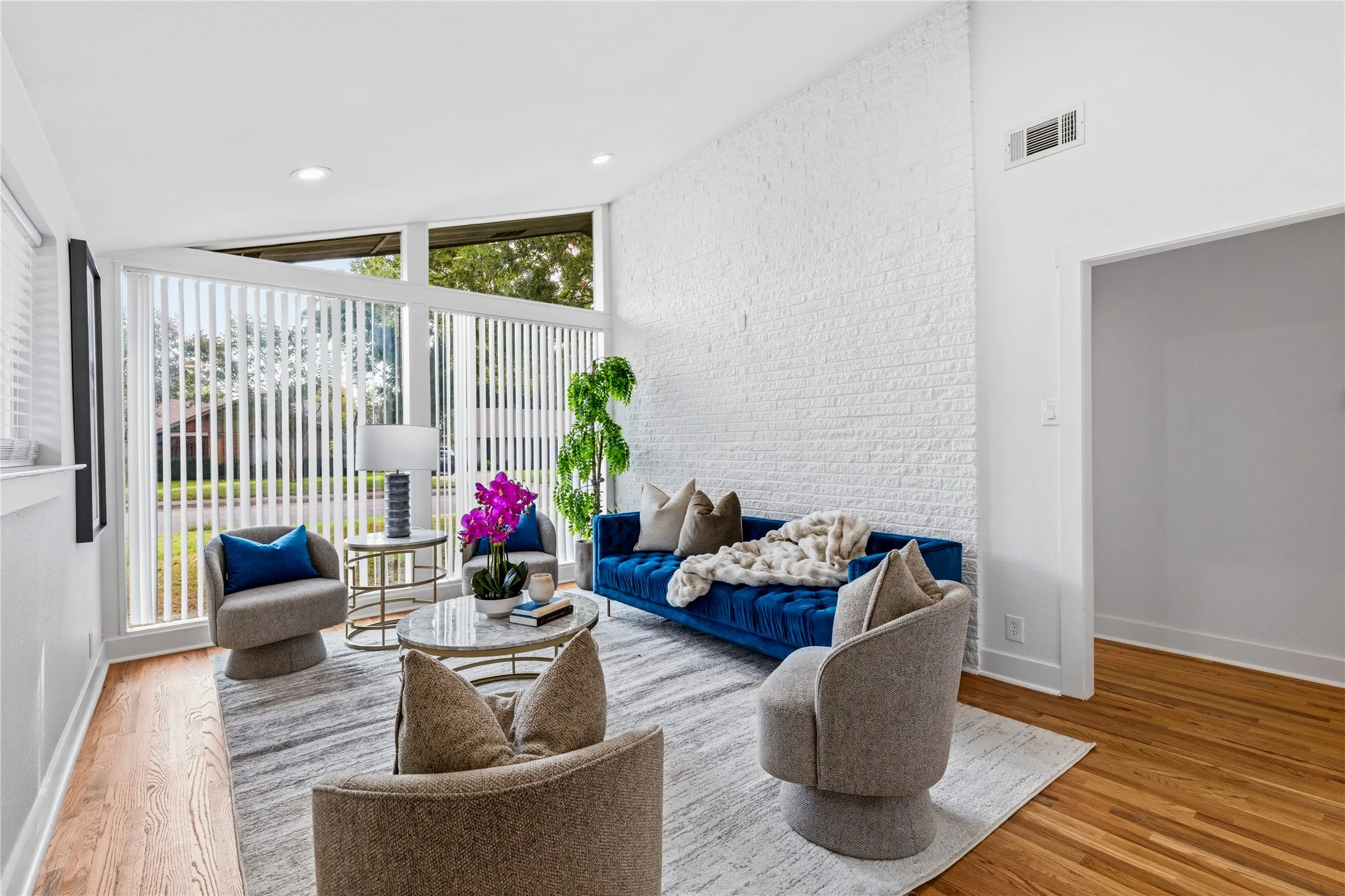 Single Family Residence For Sale